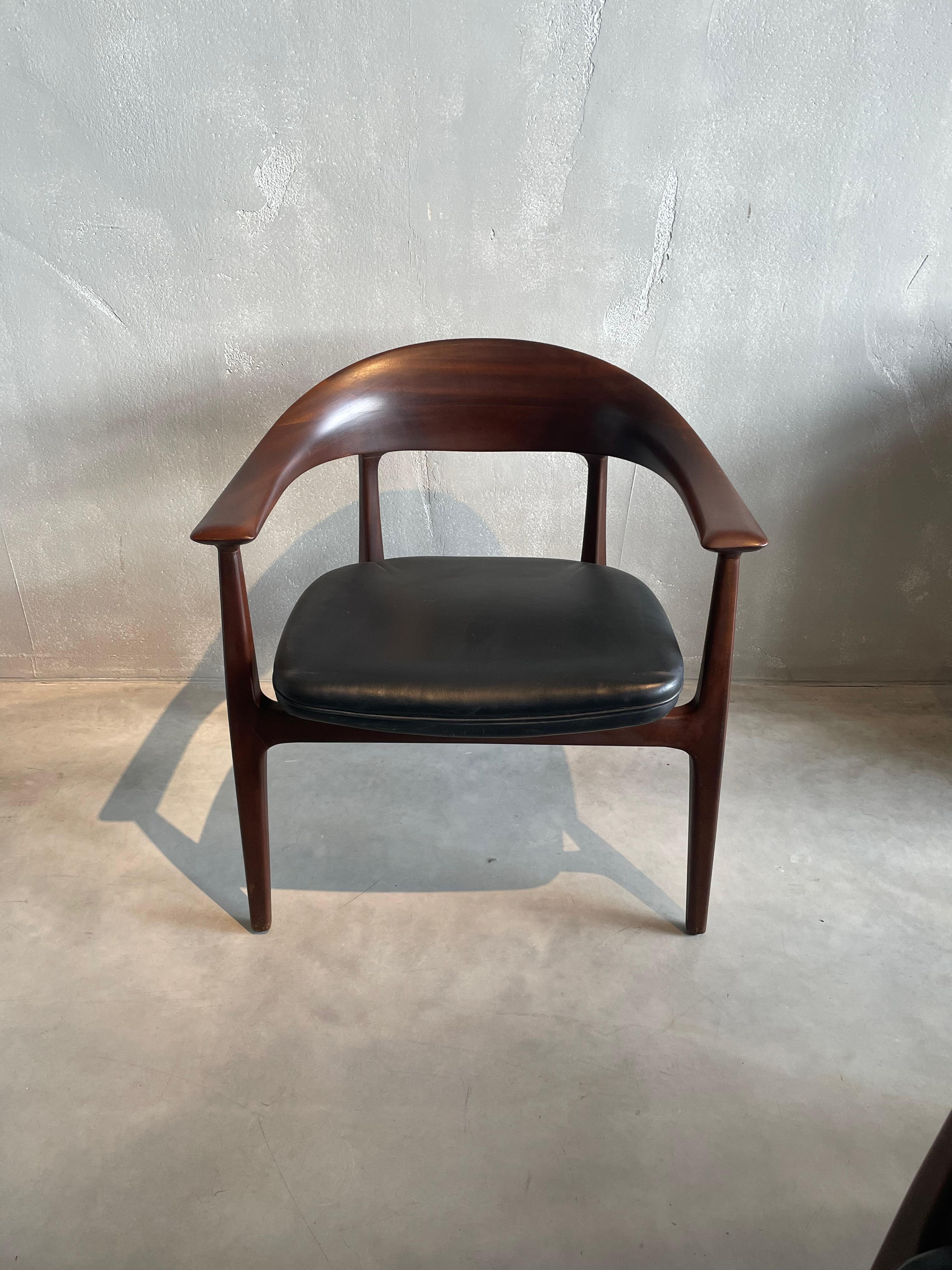 Mid-20th Century Black Leatherette Seat Set Of Four Dining Chairs, Spain, 1960s