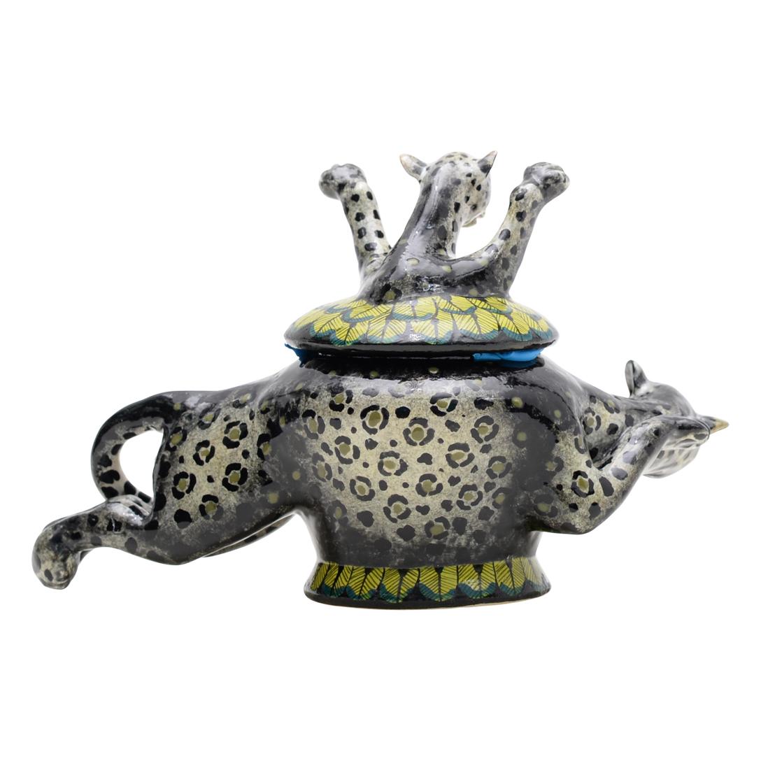 Hand Made Ceramic Black Leopard Jewelry Box, hergestellt in Südafrika (Afrikanisch) im Angebot