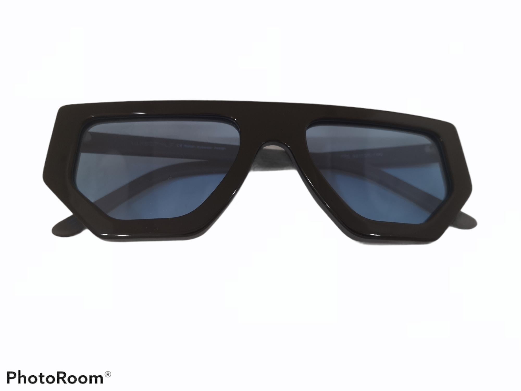 dark blue lens sunglasses