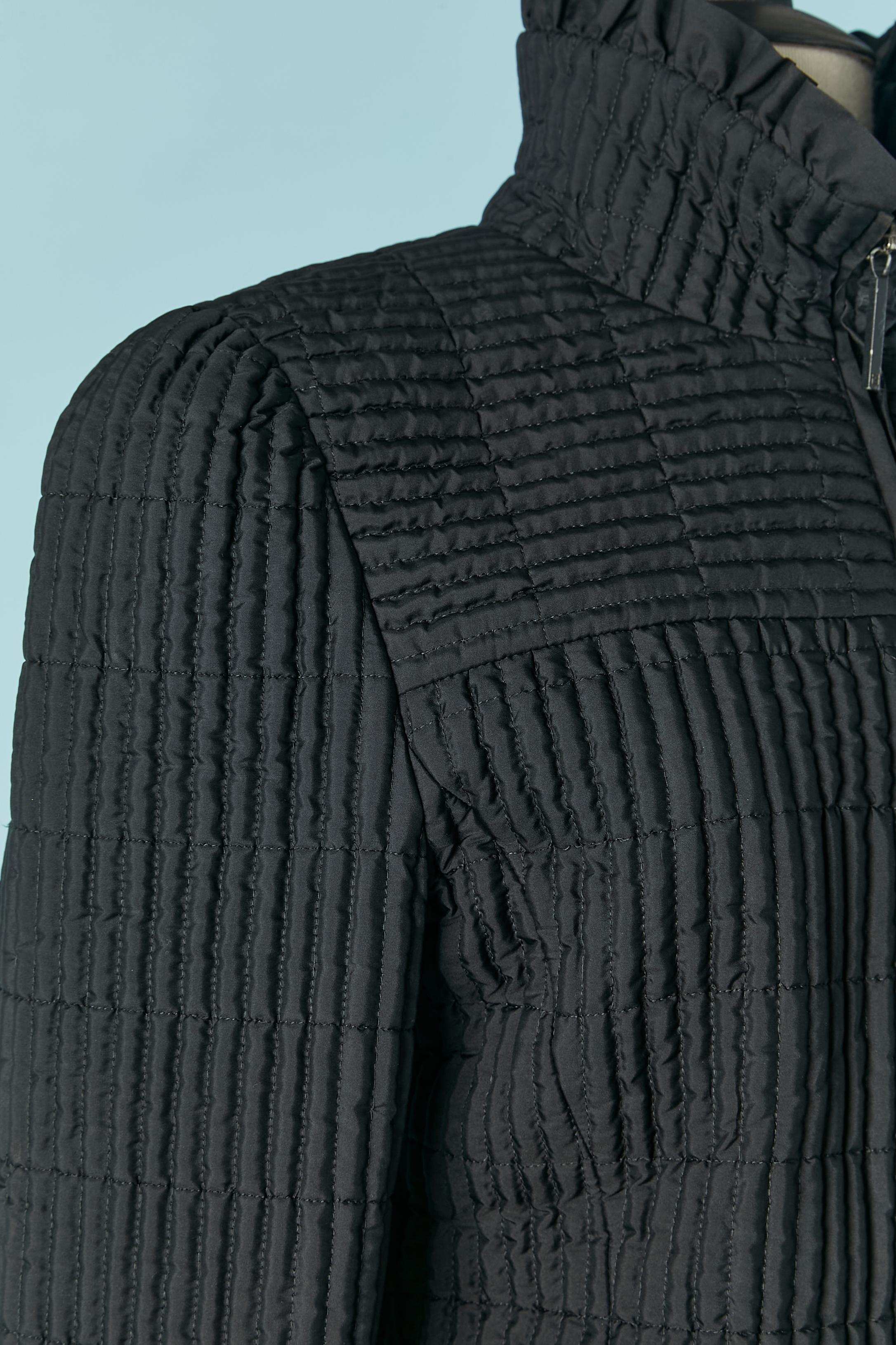 Black lightly quilted jacket with ruffles edge FENDI Roma Jeans In Excellent Condition For Sale In Saint-Ouen-Sur-Seine, FR