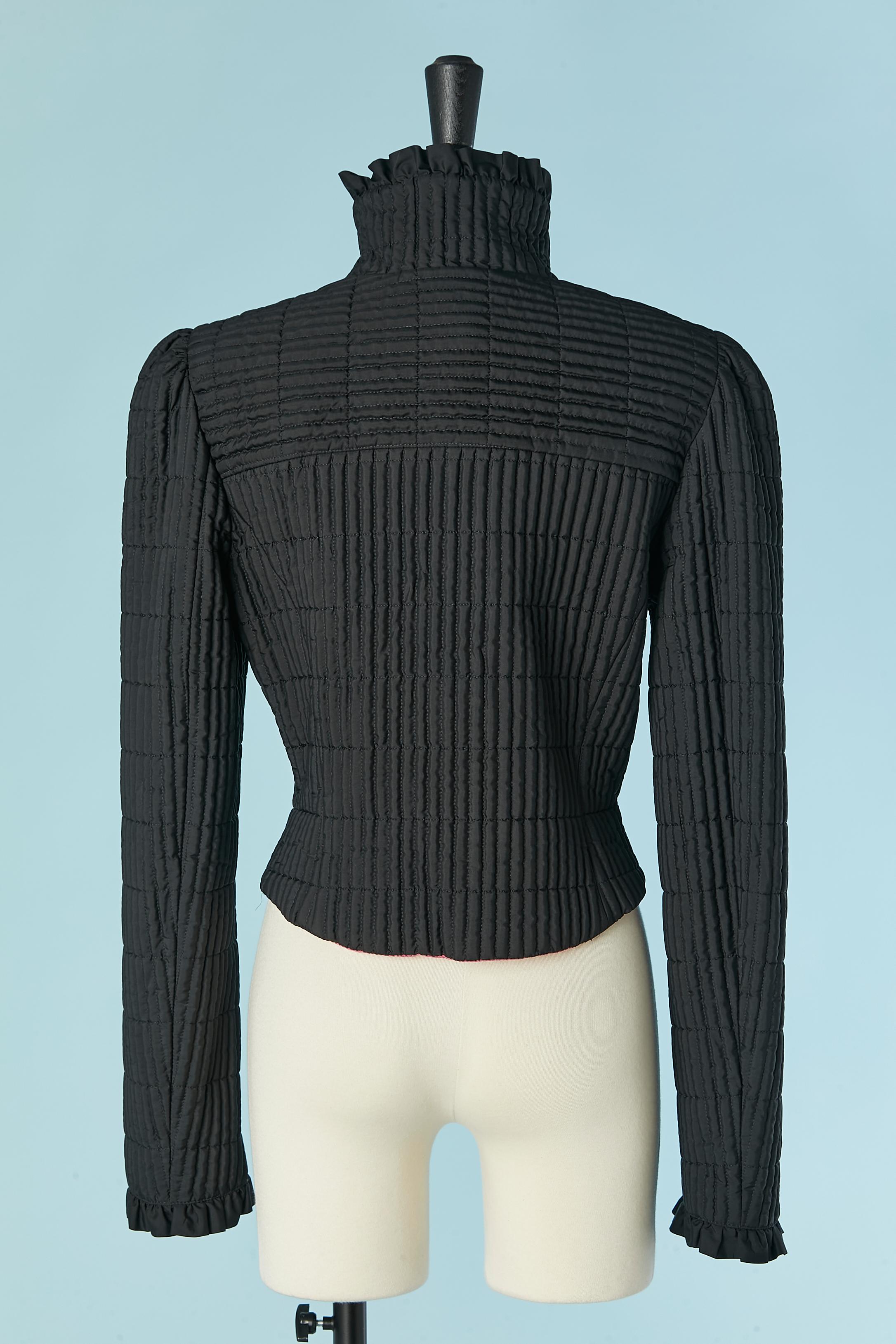 Schwarze, leicht gesteppte Jacke mit Rüschenkante FENDI Roma Jeans im Angebot 2