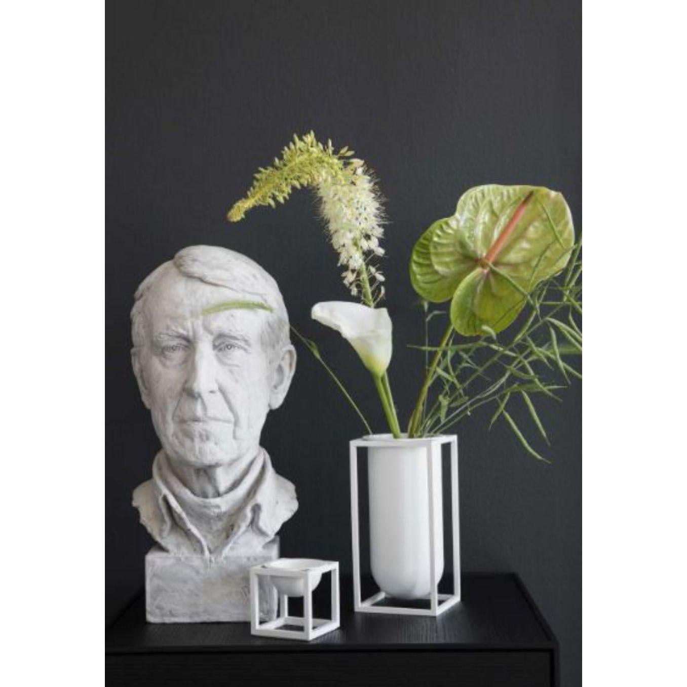 Autre Vase Lily Kubus noir par Lassen en vente