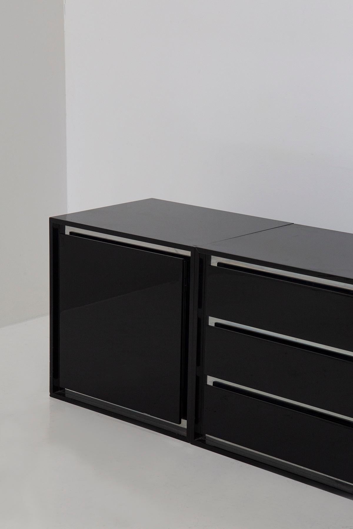 Ère spatiale Ensemble de meubles de salon noirs attribués à Acerbis aux profils en acier en vente