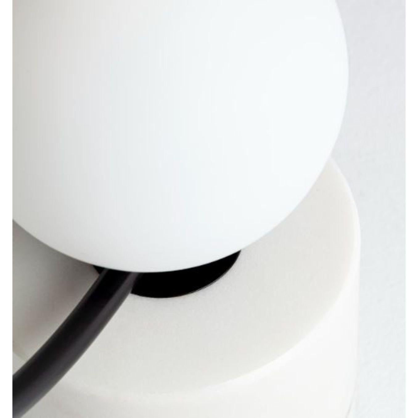 Black Loop Table II Lamp with Marble Base by Dooq In New Condition For Sale In Geneve, CH