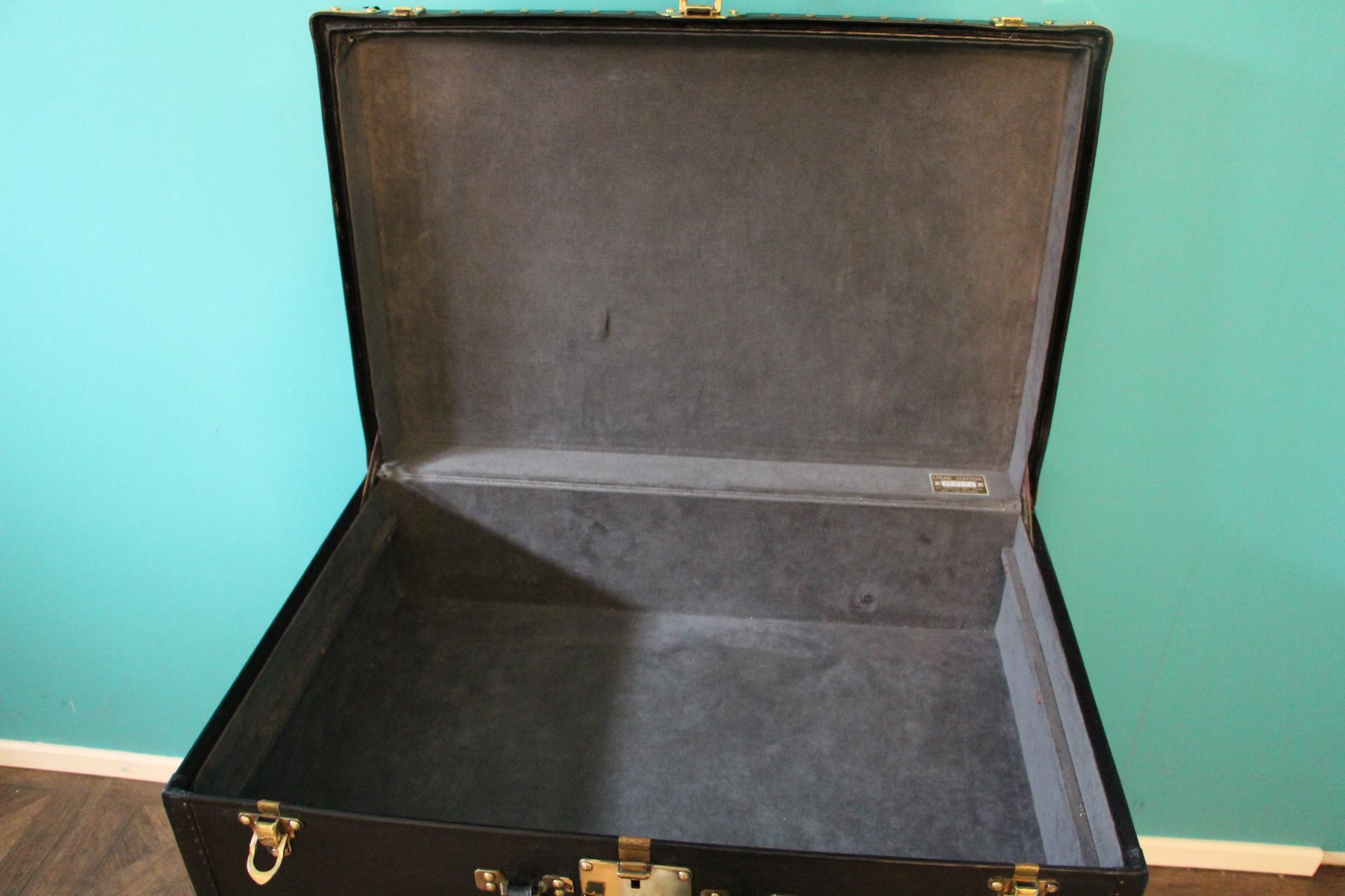 Black Louis Vuitton Alzer 65 Suitcase Louis Vuitton Suitcase Louis Vuitton Trunk 10