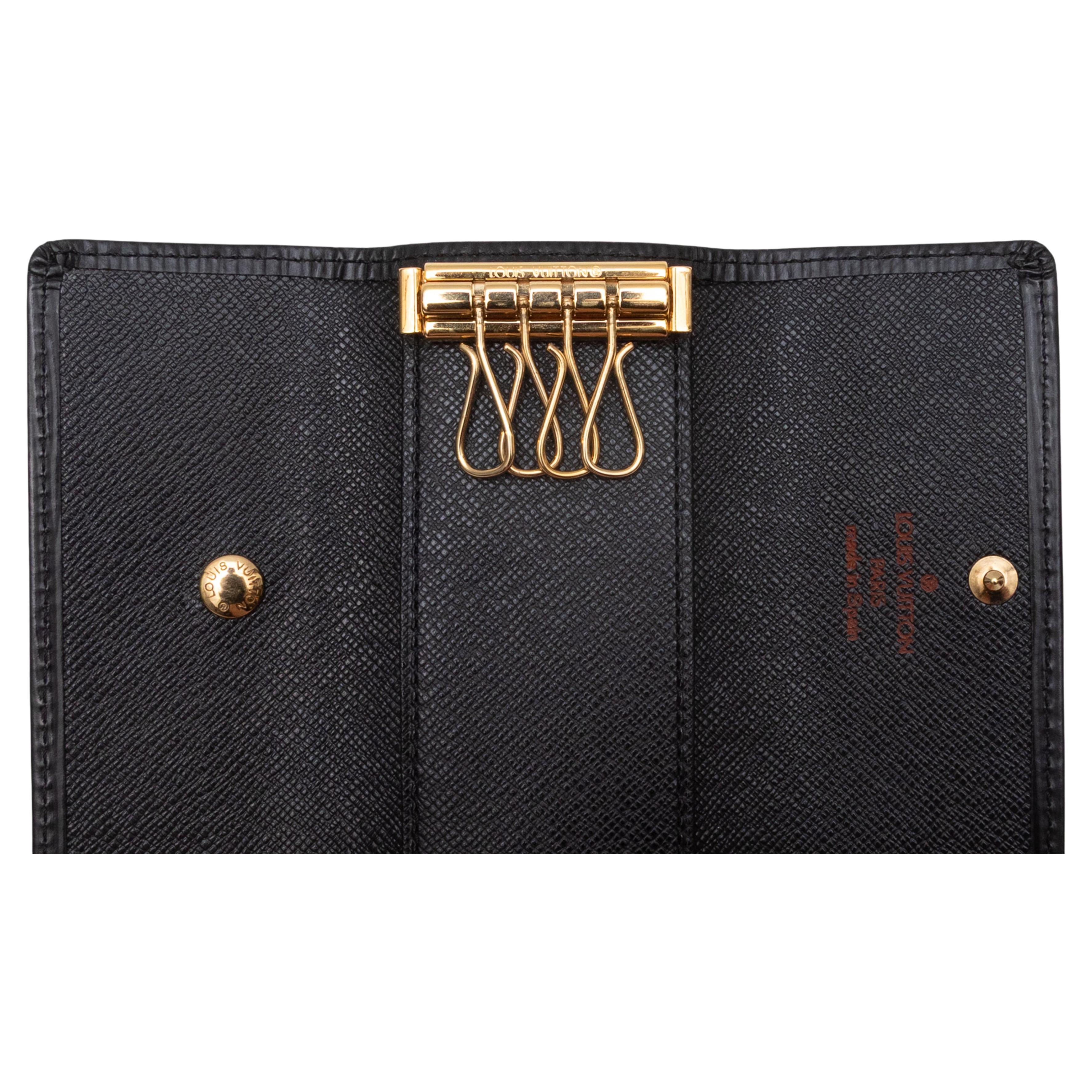 Porte-clés en cuir épi noir Louis Vuitton en vente
