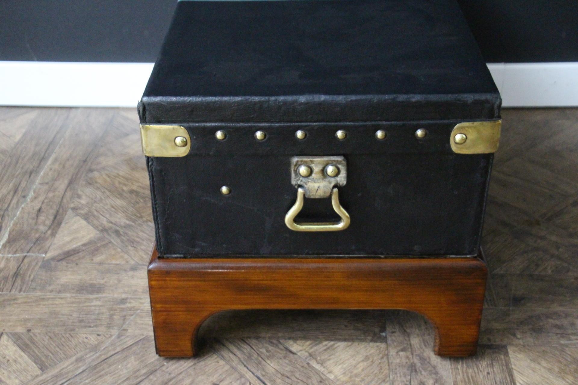 Black Louis Vuitton Motoring Trunk, 70 cm Vuitton Trunk, Vuitton Steamer Trunk 4