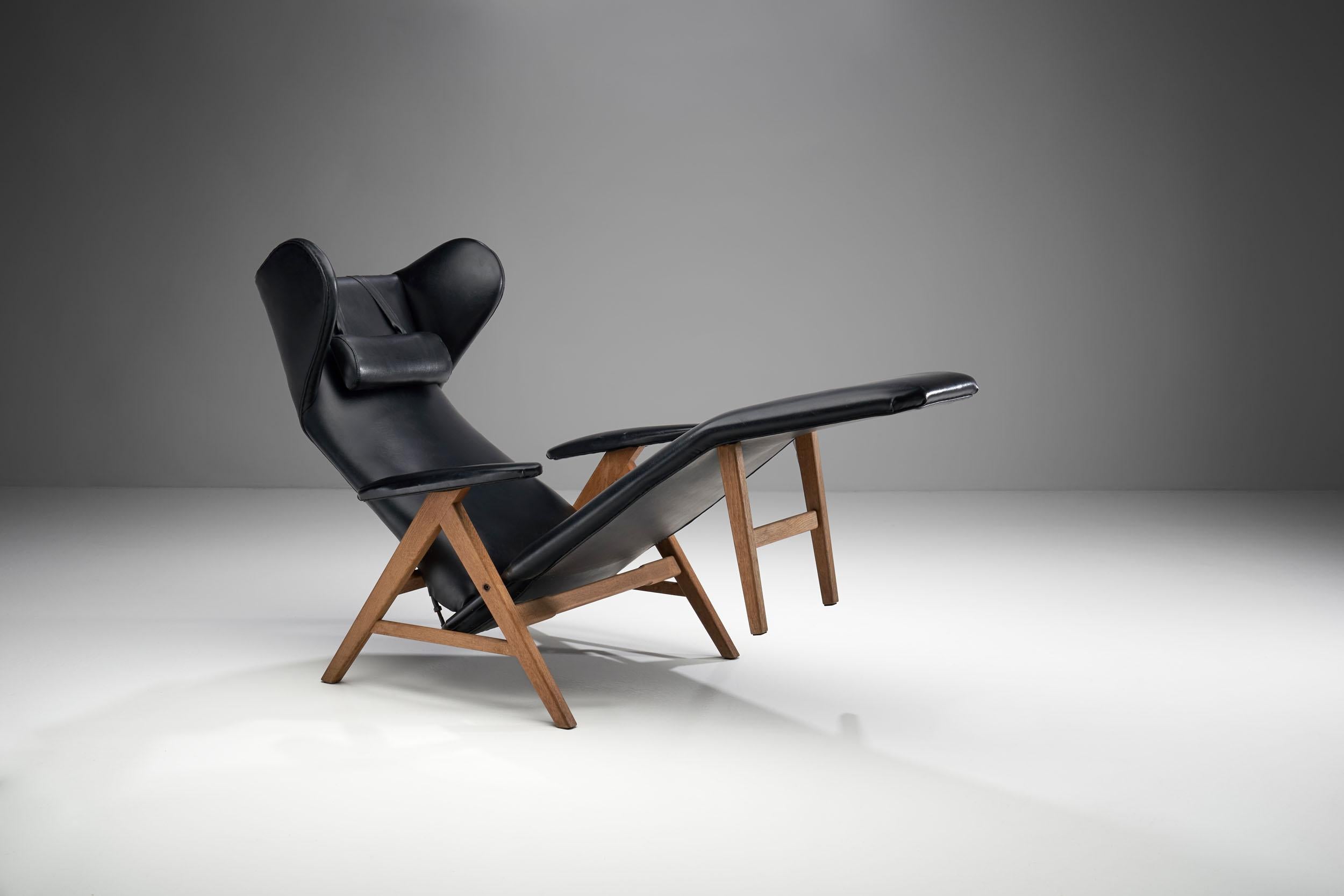 Black Lounge Chair by H.W. Klein (Attr.), Denmark, 1960s For Sale 3