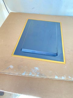 Schwarzer schwarzer Lucite, Bakelit  Platte, mit vergoldeten Messingbordüren, Frankreich 1970