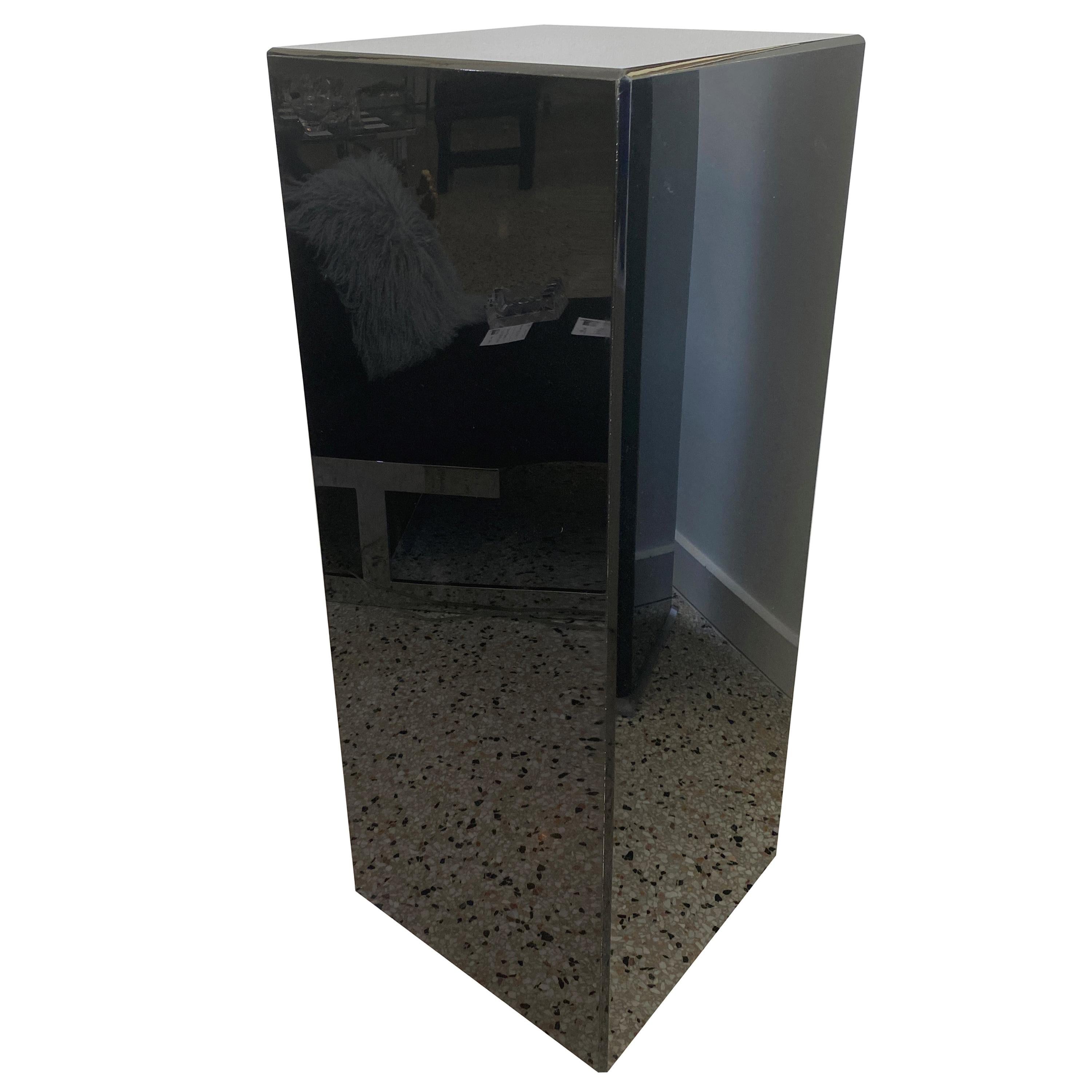 Hexagonal Illuminated pedestal in brass and lucite at 1stDibs