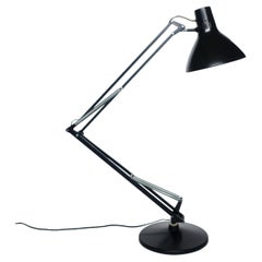 Luxo-Schreibtischlampe schwarz mit Gelenk