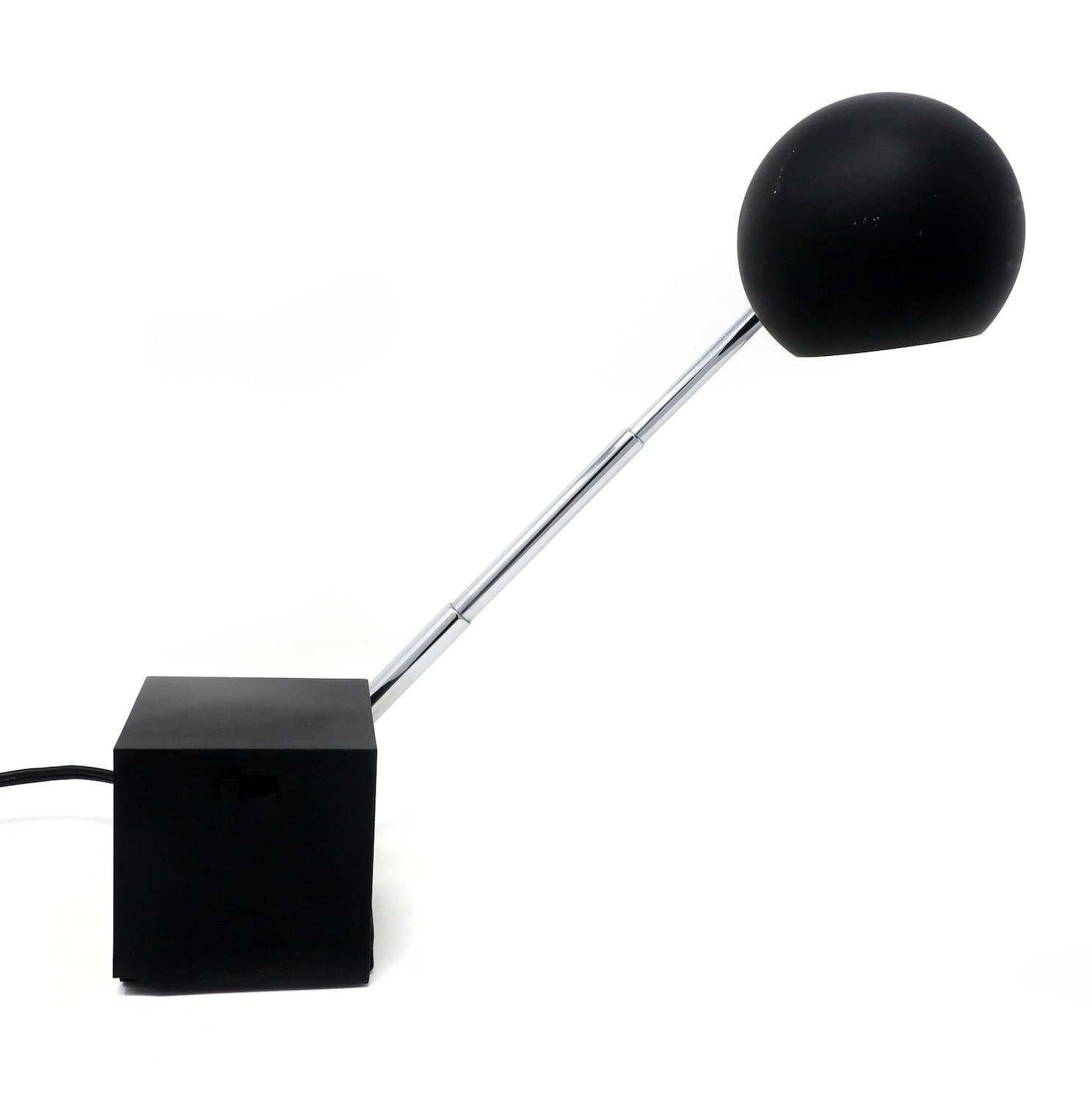 Black Lytegem Desk Lamp by Michael Lax for Lightolier In Good Condition In Brooklyn, NY