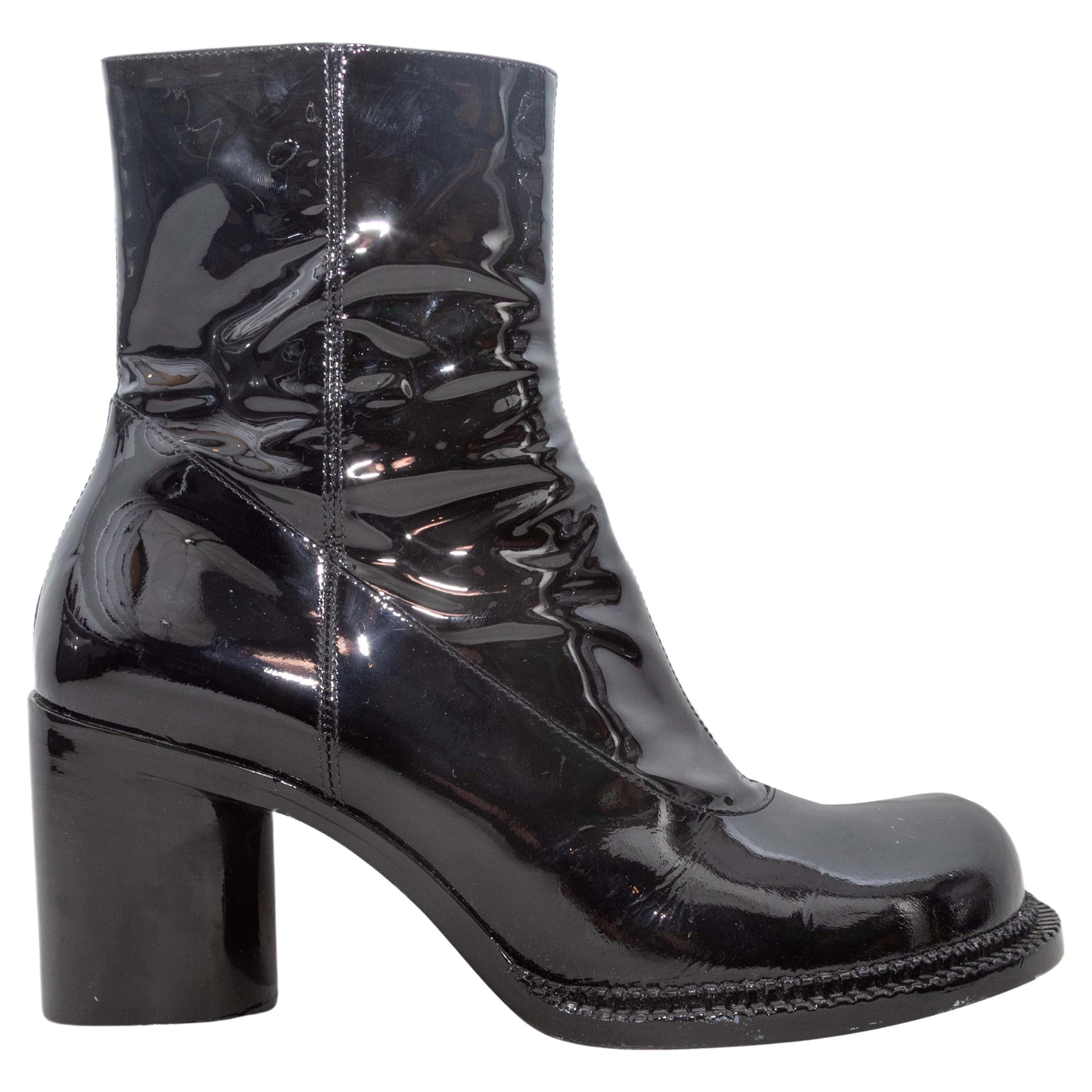 Black Maison Margiela Patent Heeled Ankle Boots Size 40 en vente