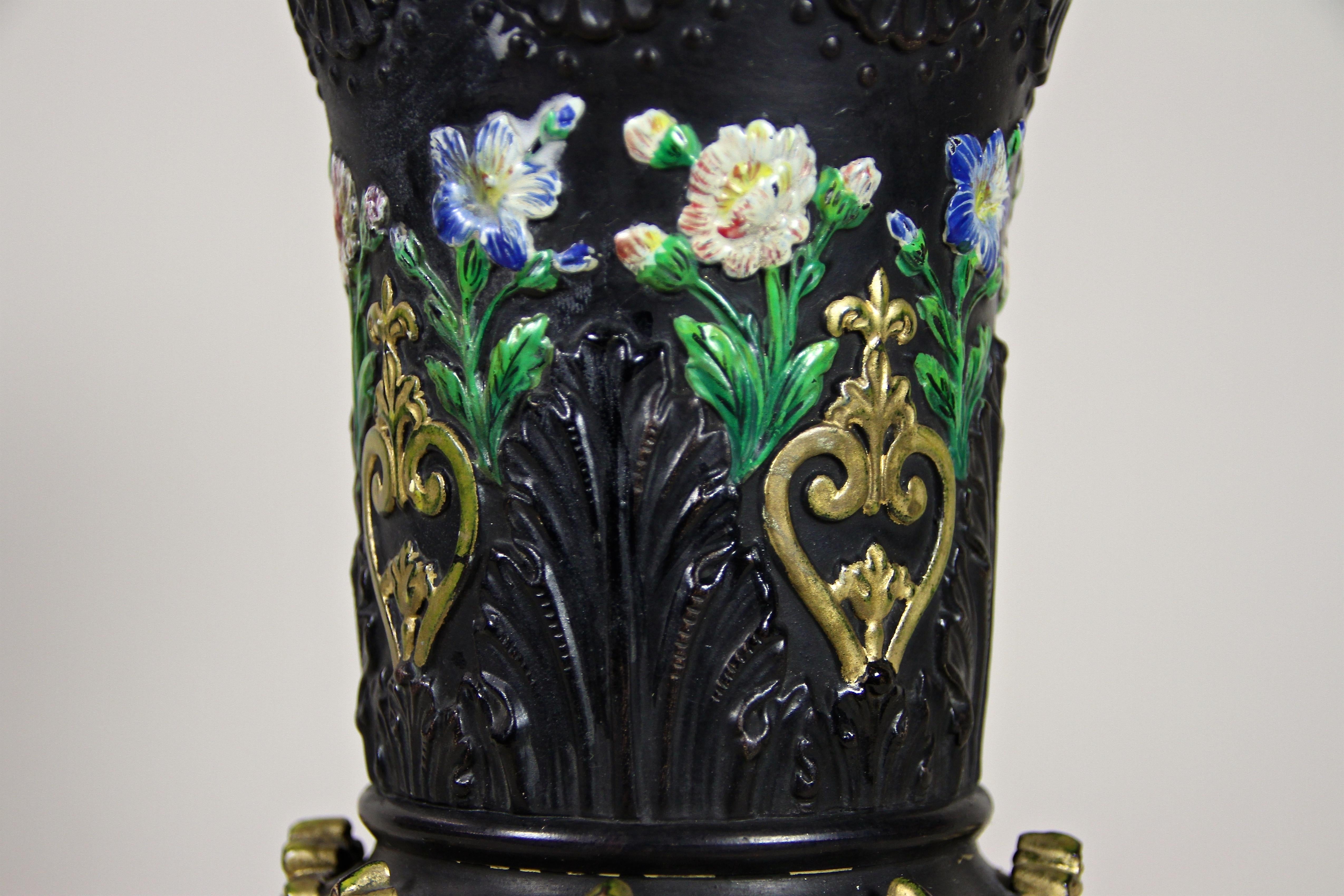 Black Majolica Vase With Gilt Lion Heads by WS & S, Bohemia, circa 1875 9