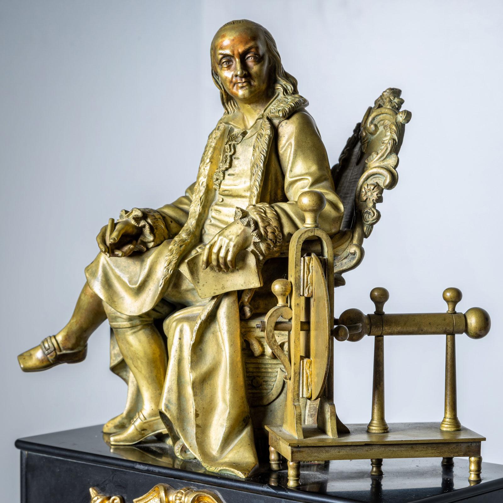 Black Mantel clock with Benjamin Franklin in Bronze, 2nd Half 19th Century For Sale 2