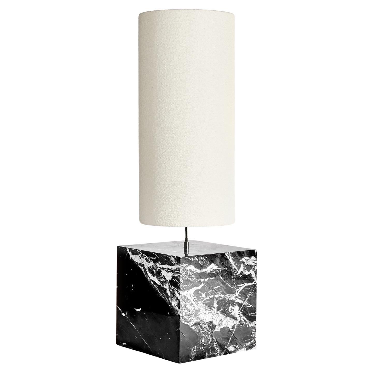 Lampadaire Coexist en marbre noir et bouclette par Slash Objects for Objects Modèle de sol en vente