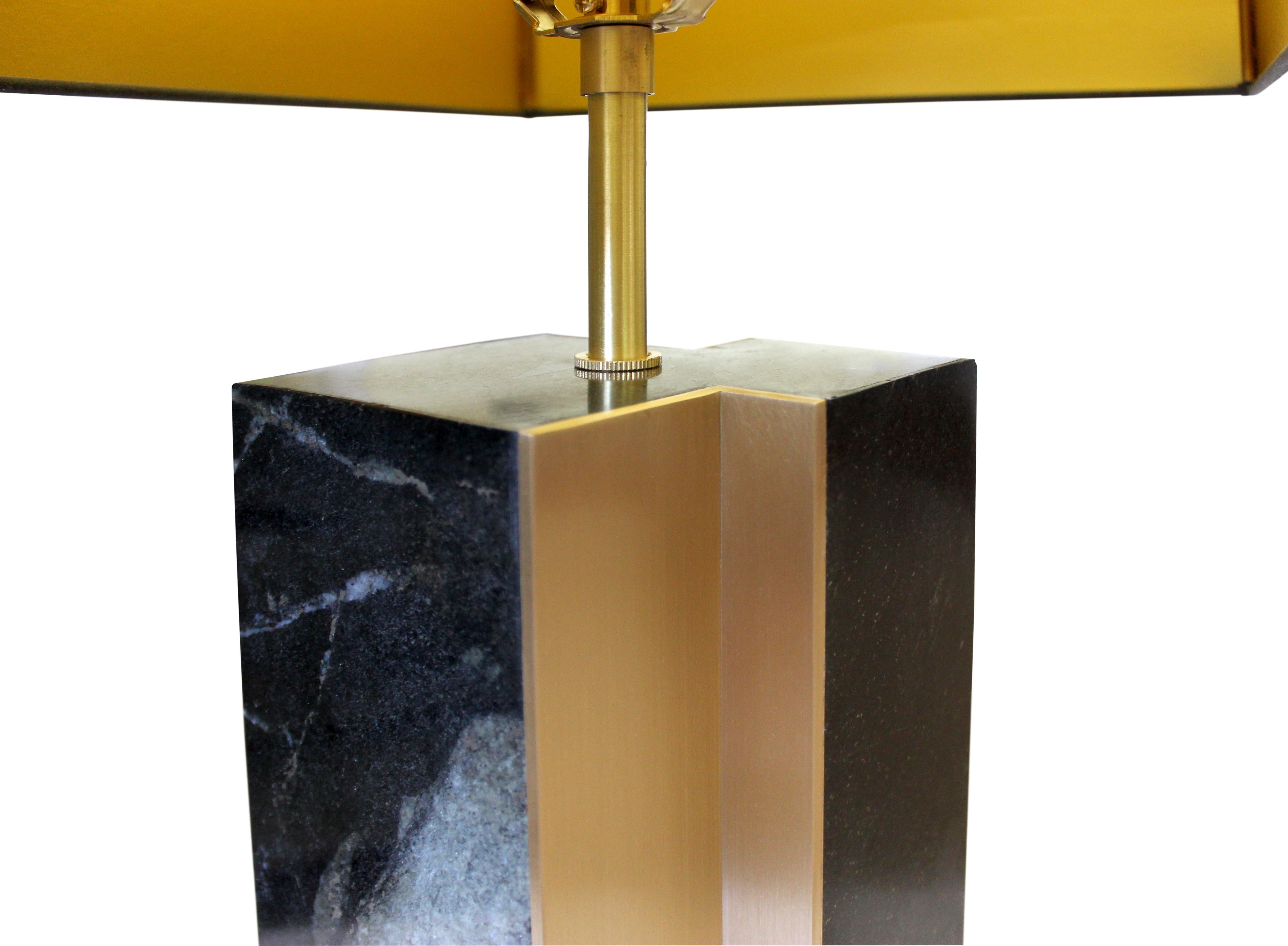 Black Marble and Bronze Fluted Table Lamp In New Condition For Sale In Brooklyn, NY