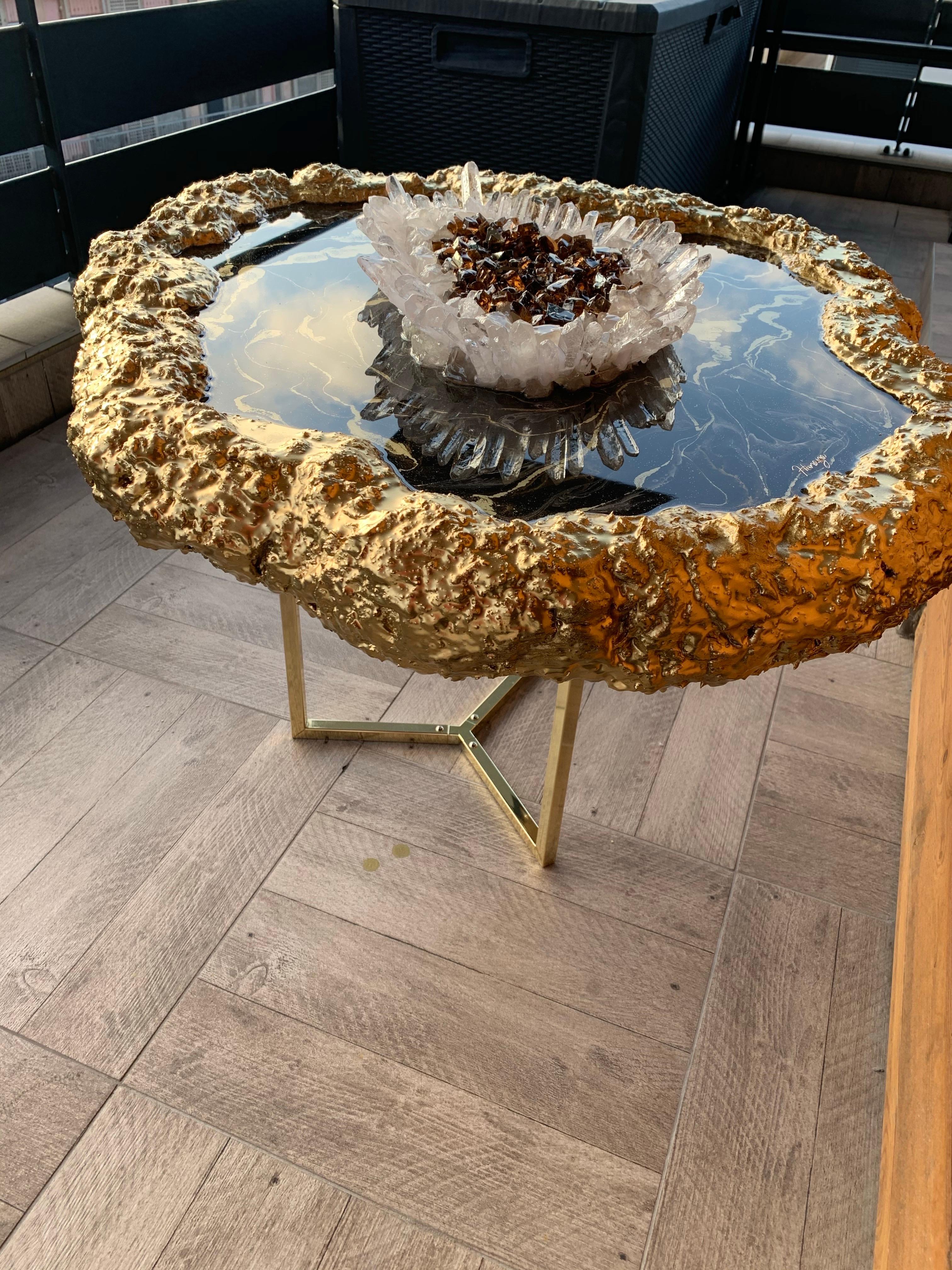 French Black marble and geode resin table with natural quartz For Sale