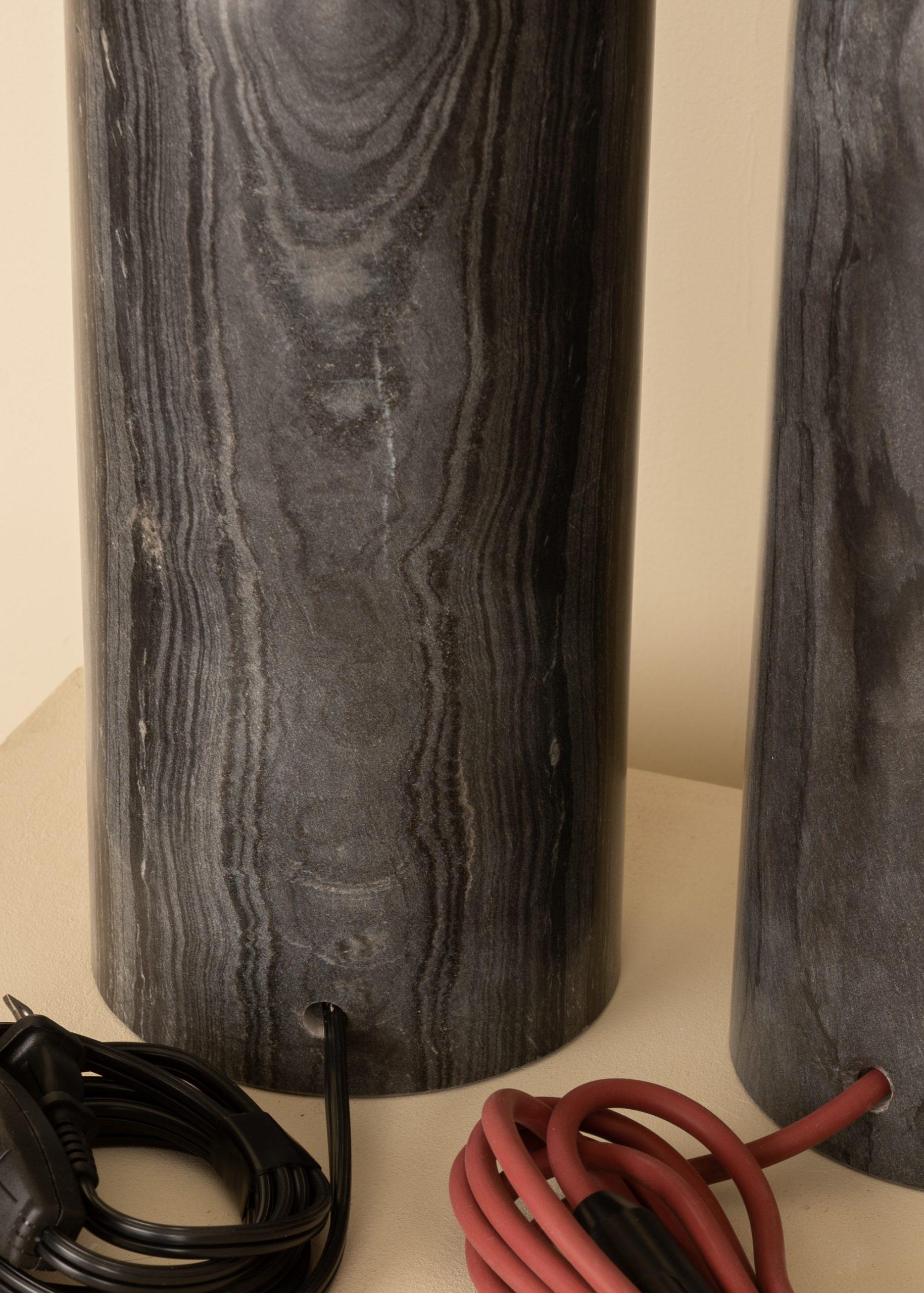 Lámpara de mesa doble Pura Kelo de mármol negro y base de nogal by Simone & Marcel Otro en venta