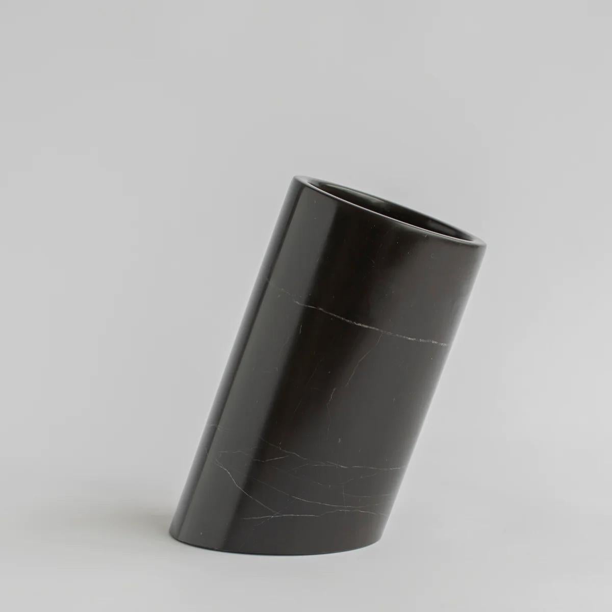 Dutch Black Marble Angled Wine Cooler - Less Vein For Sale