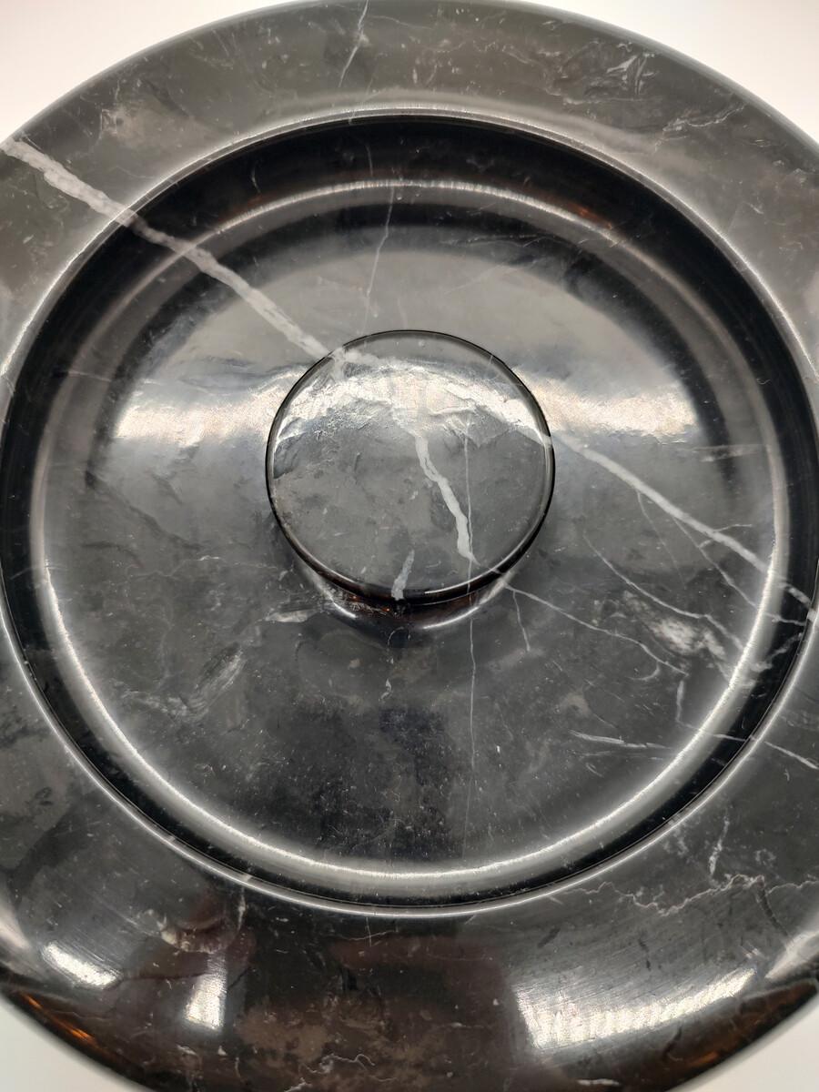 Black Marble Ashtray by Angelo MANGIAROTTI, Italy, 1970s In Good Condition For Sale In Brussels, BE