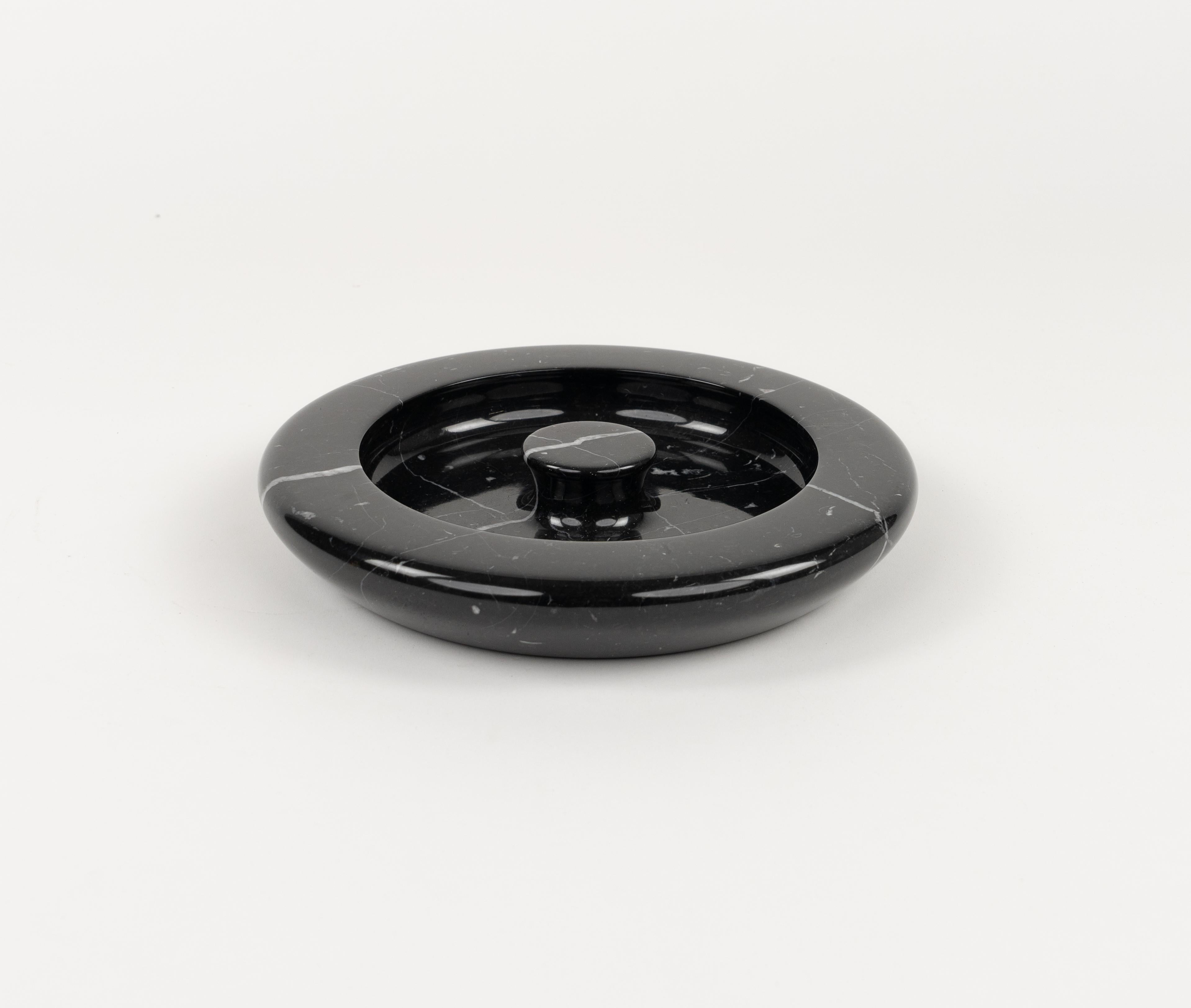 Black Marble Ashtray or Vide-Poche attributed to Angelo Mangiarotti, Italy 1970s For Sale 9
