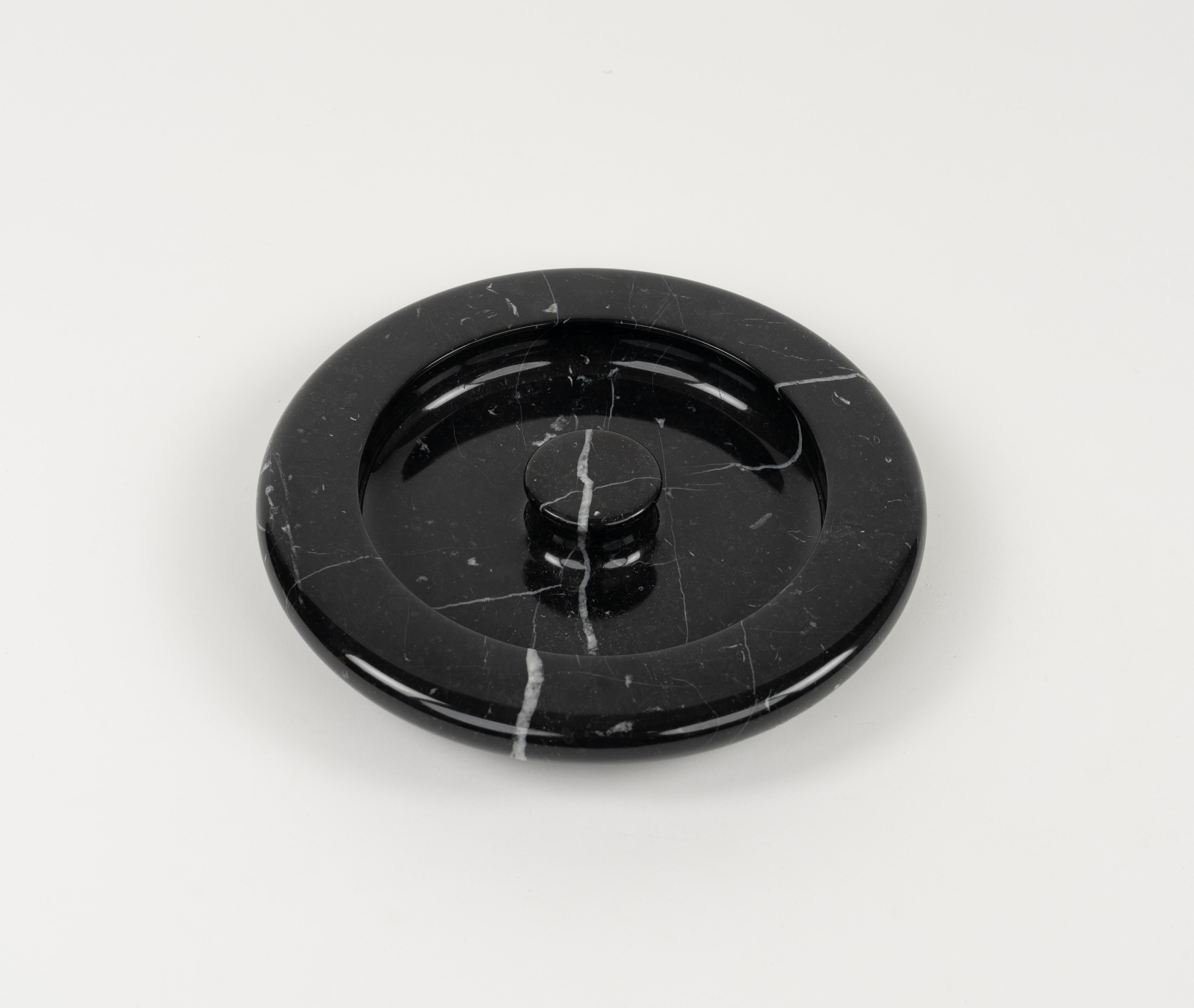 Black Marble Ashtray or Vide-Poche attributed to Angelo Mangiarotti, Italy 1970s For Sale 11