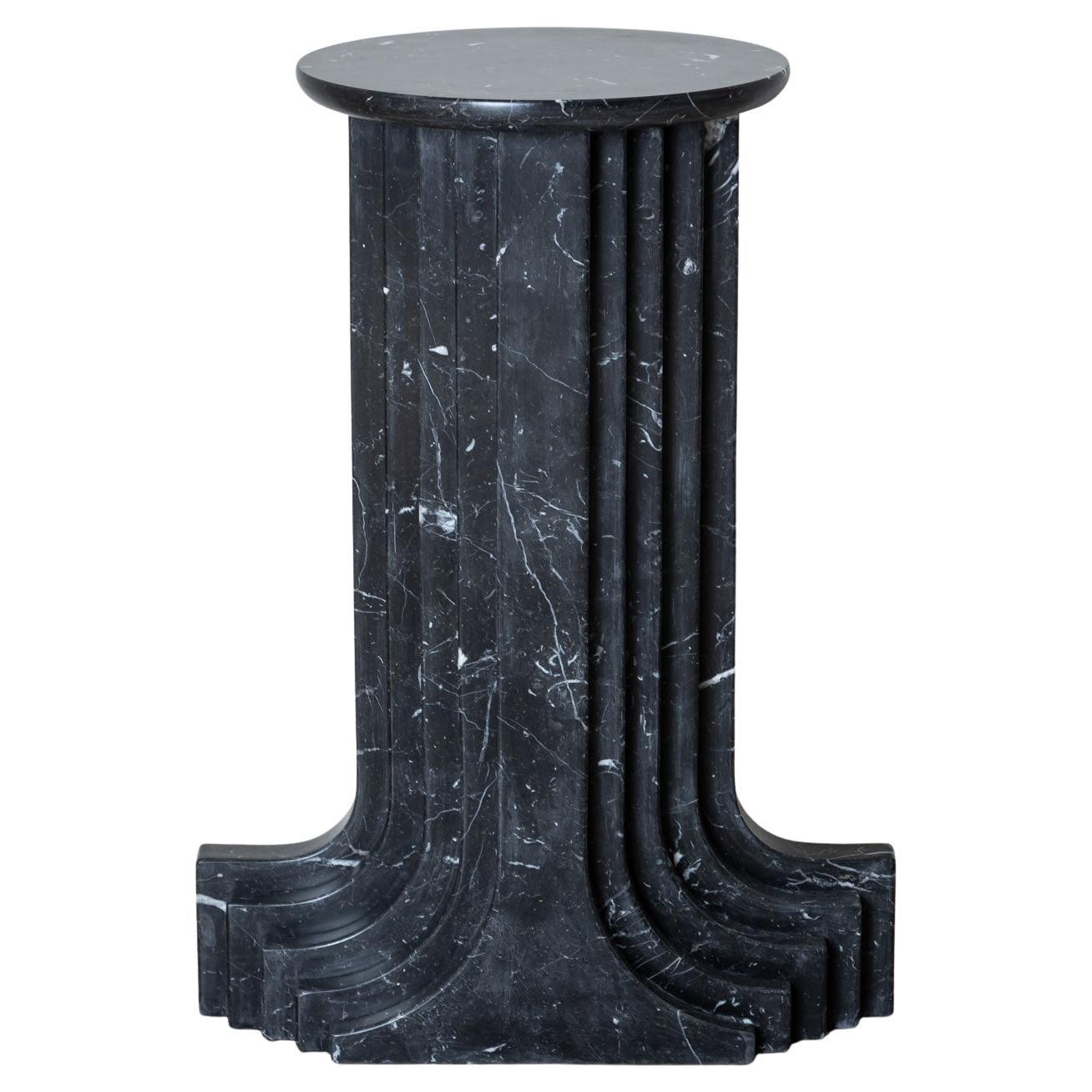 Colonne en marbre noir attribuée à Carlo Scarpa, Italie 1970