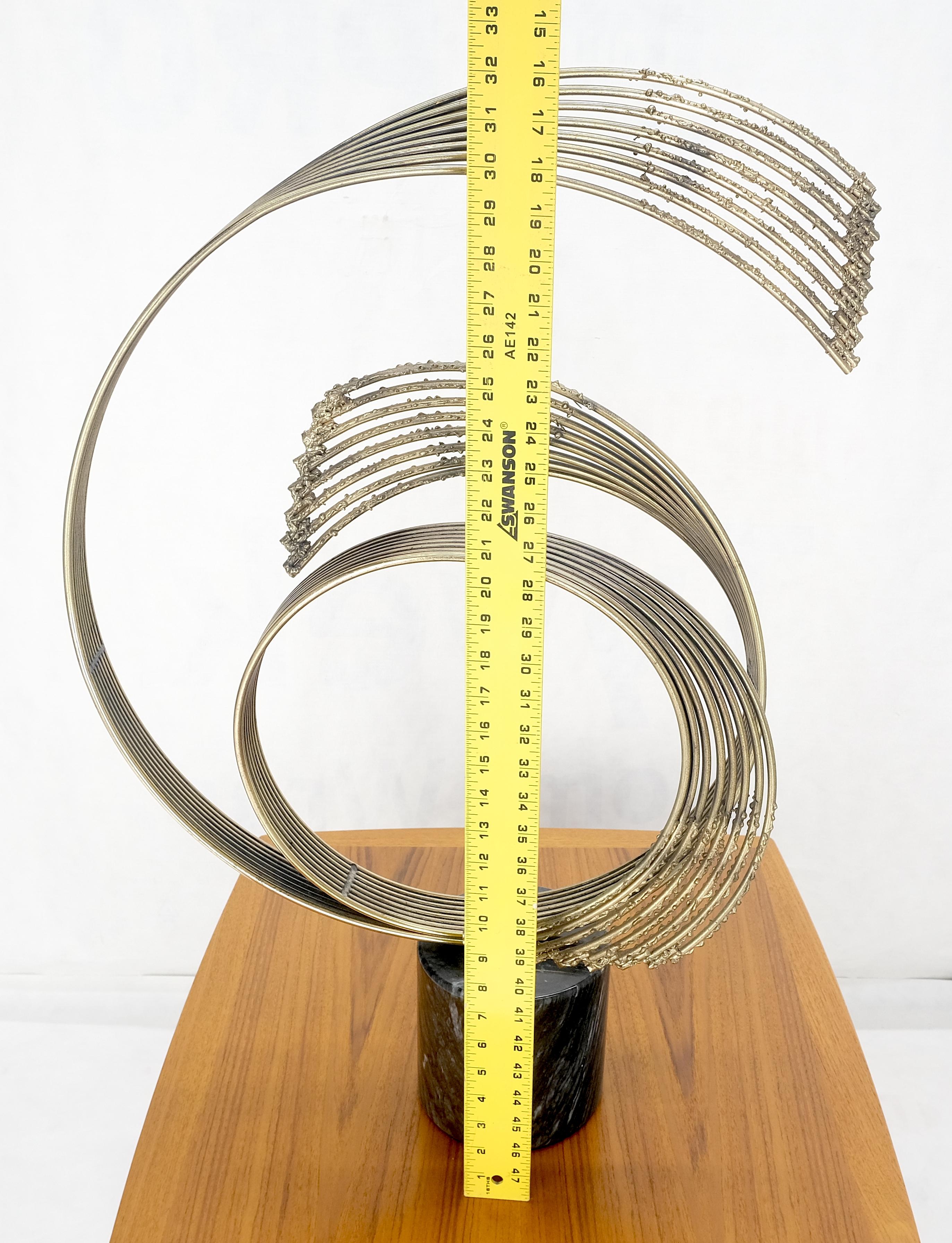 Base cylindrique en marbre noir Mouvement circulaire abstrait Sculpture en fil de fer Curtis Jere en vente 4