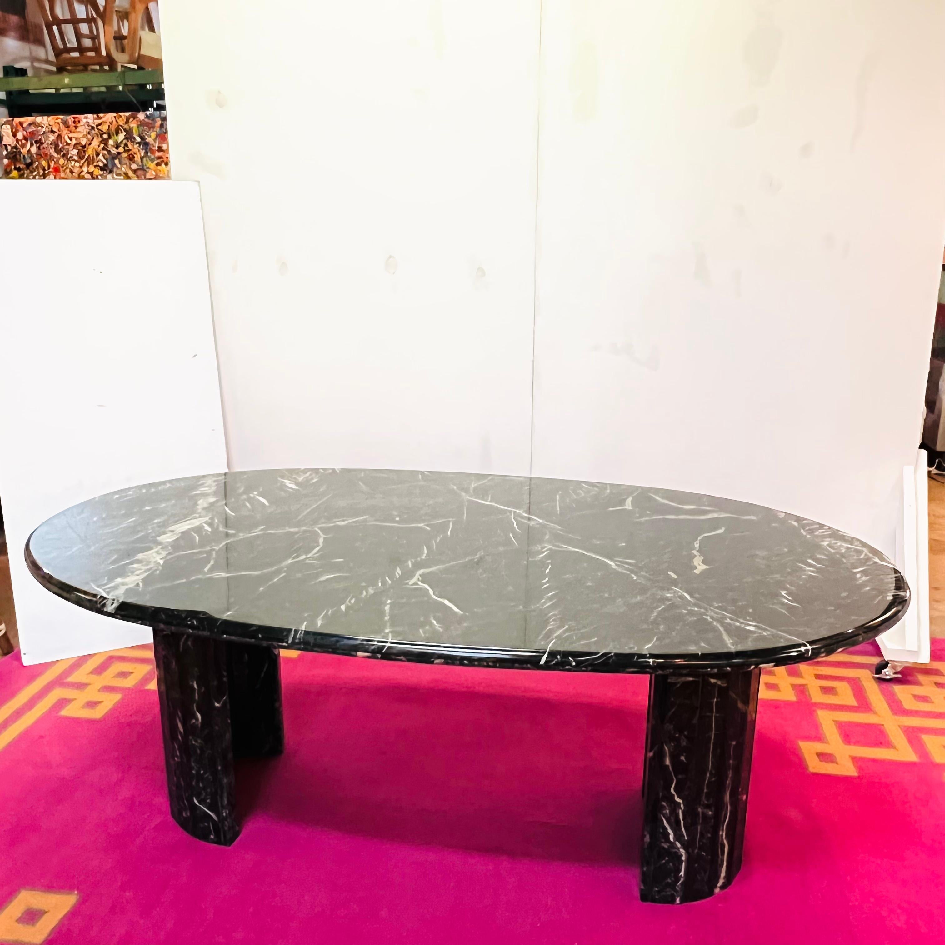 Black Marble Dining Table In Good Condition For Sale In Dallas, TX