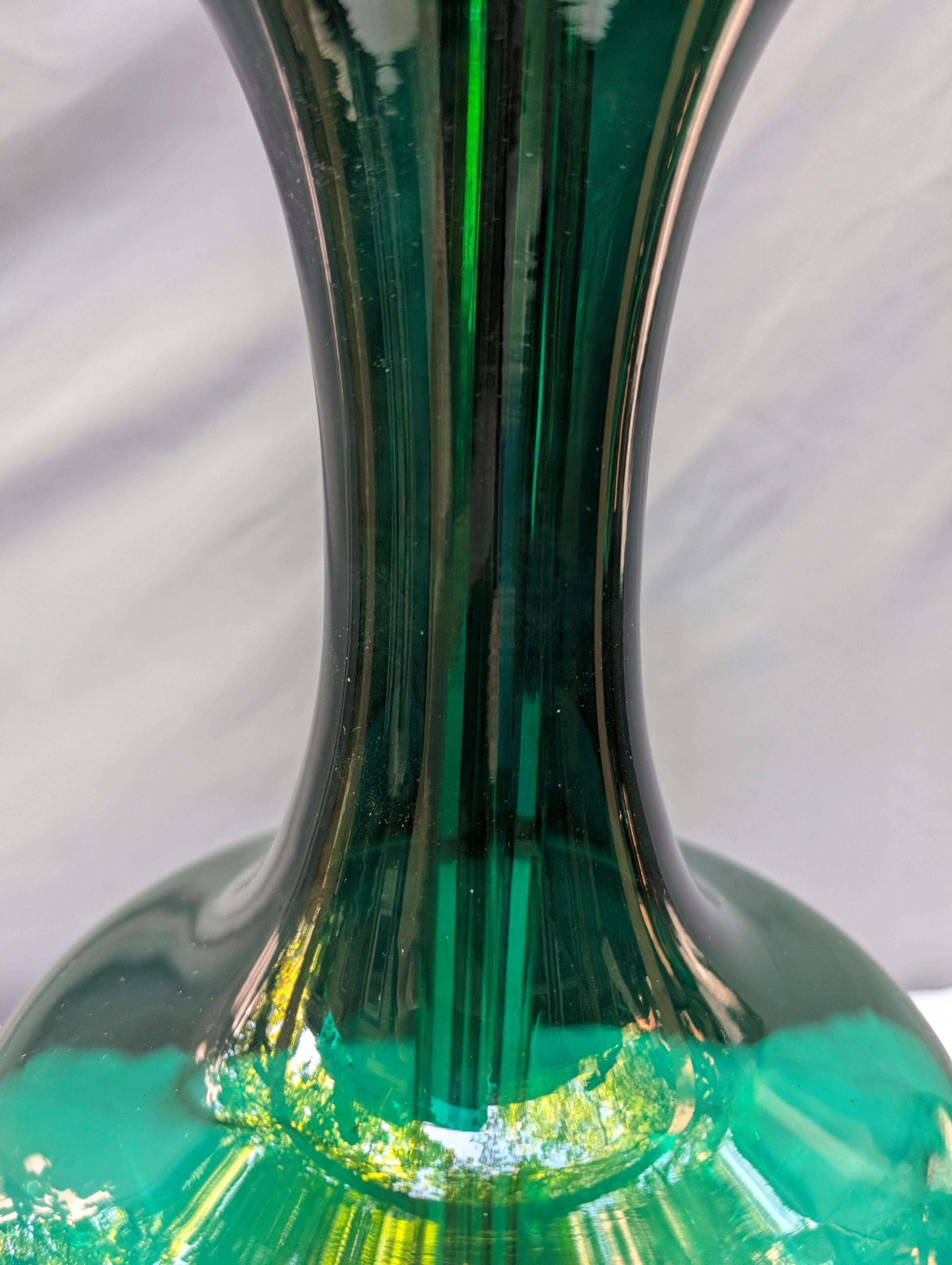 Lámpara de Sobremesa de Cristal Verde Forrest de Mármol Negro en venta 6