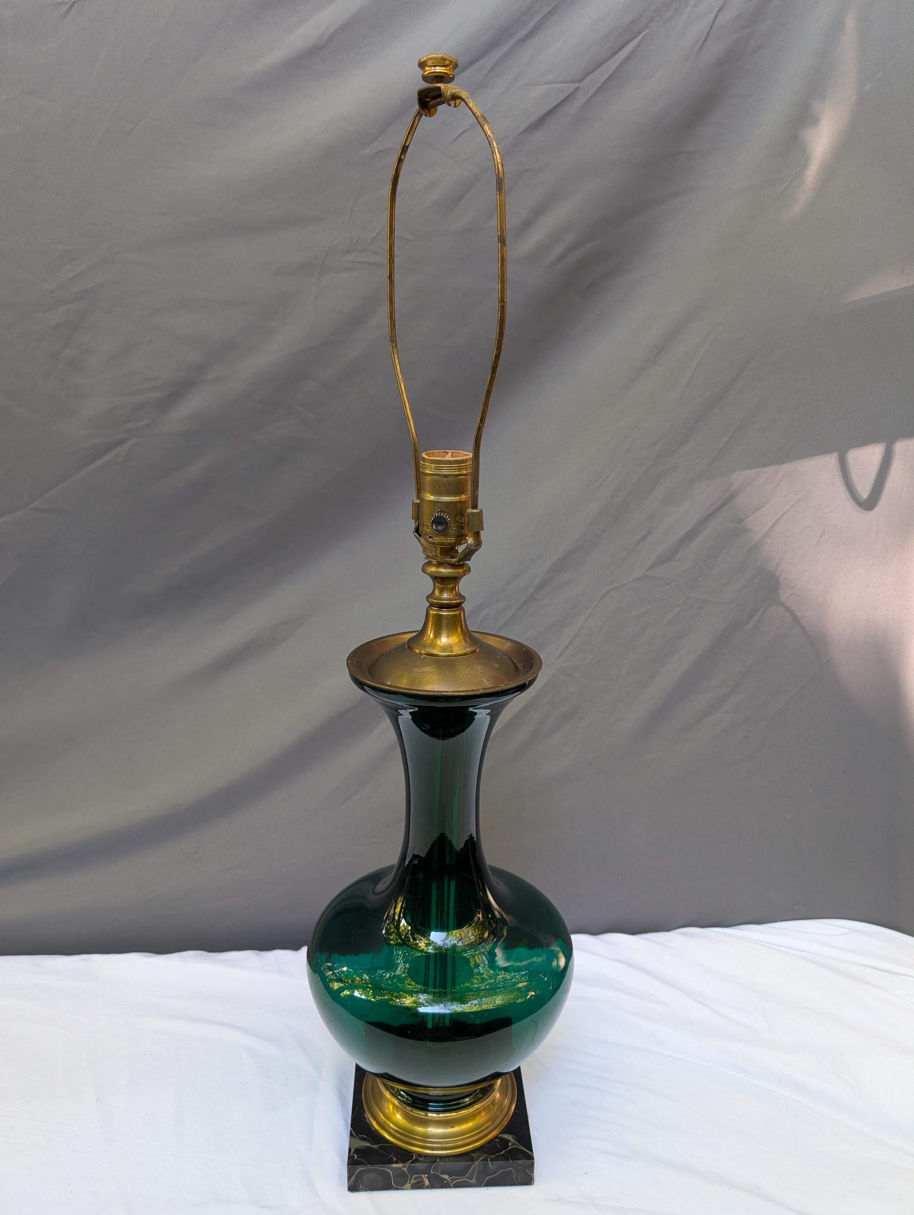 Lámpara de Sobremesa de Cristal Verde Forrest de Mármol Negro en venta 3