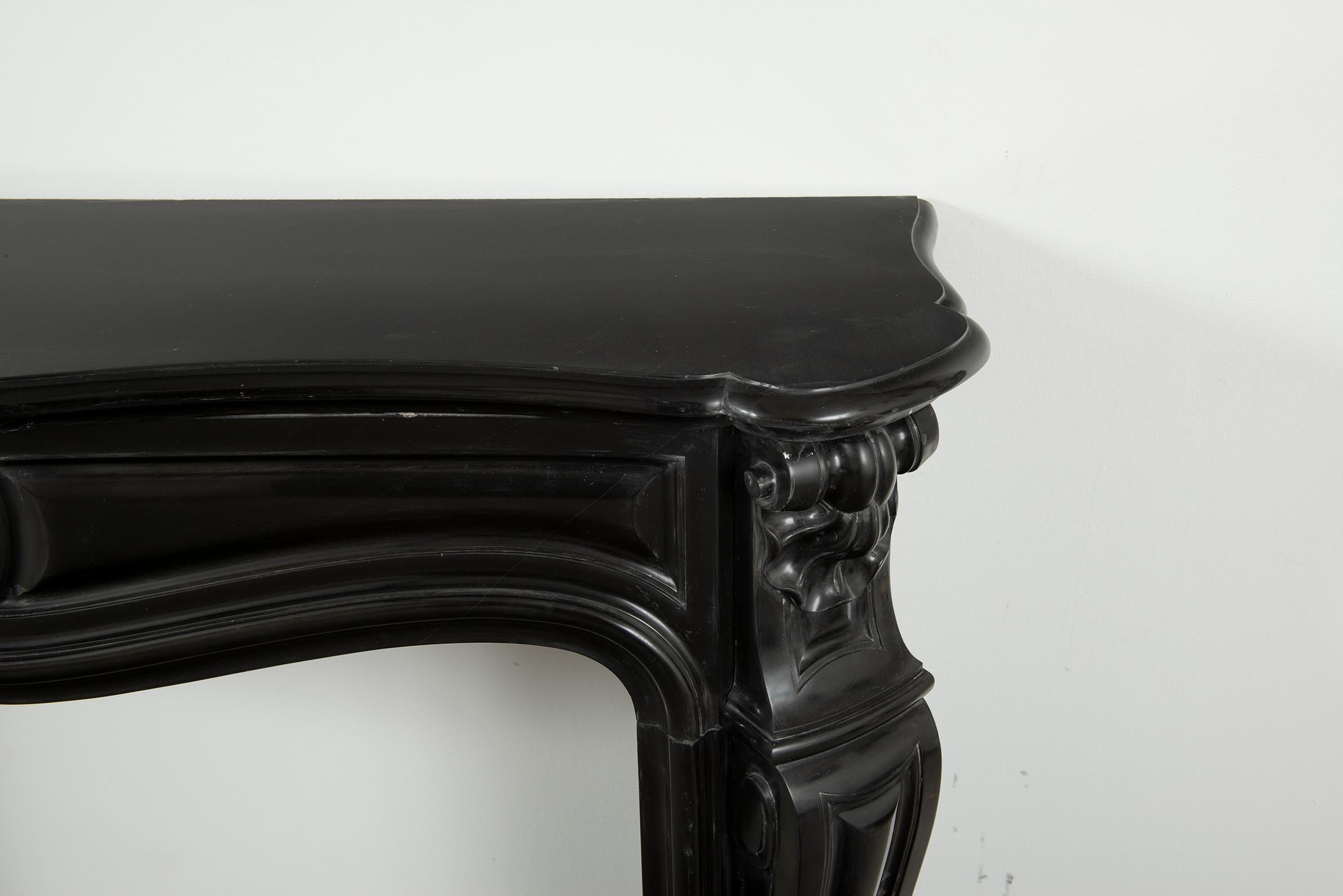 Black Marble Louis XV Fireplace Mantel, 19th Century For Sale 12