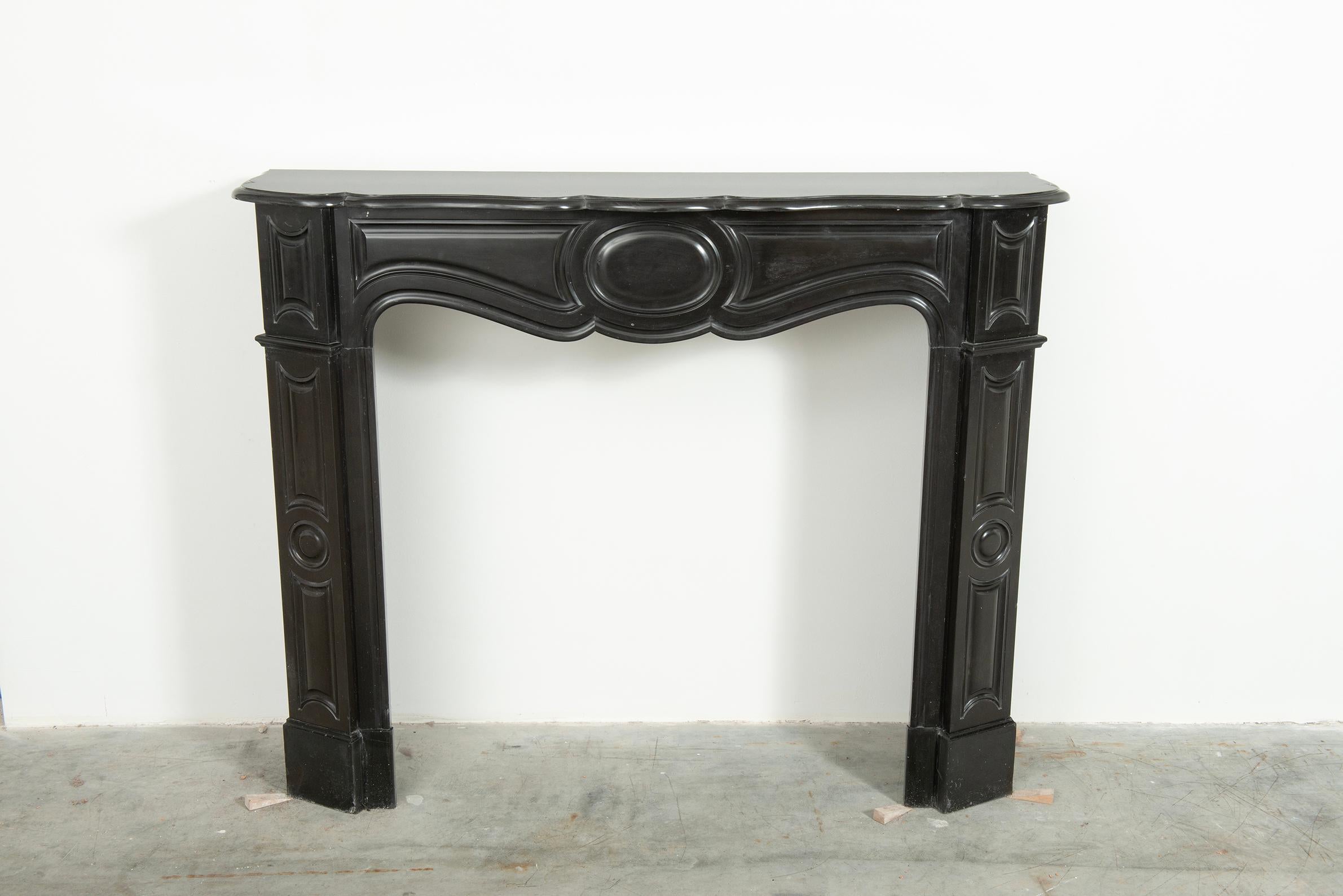 Black Marble Louis XV Fireplace Mantel For Sale 7