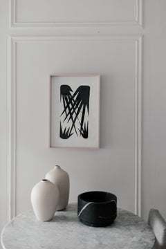 Black Marble Low Pedestal Cylinder