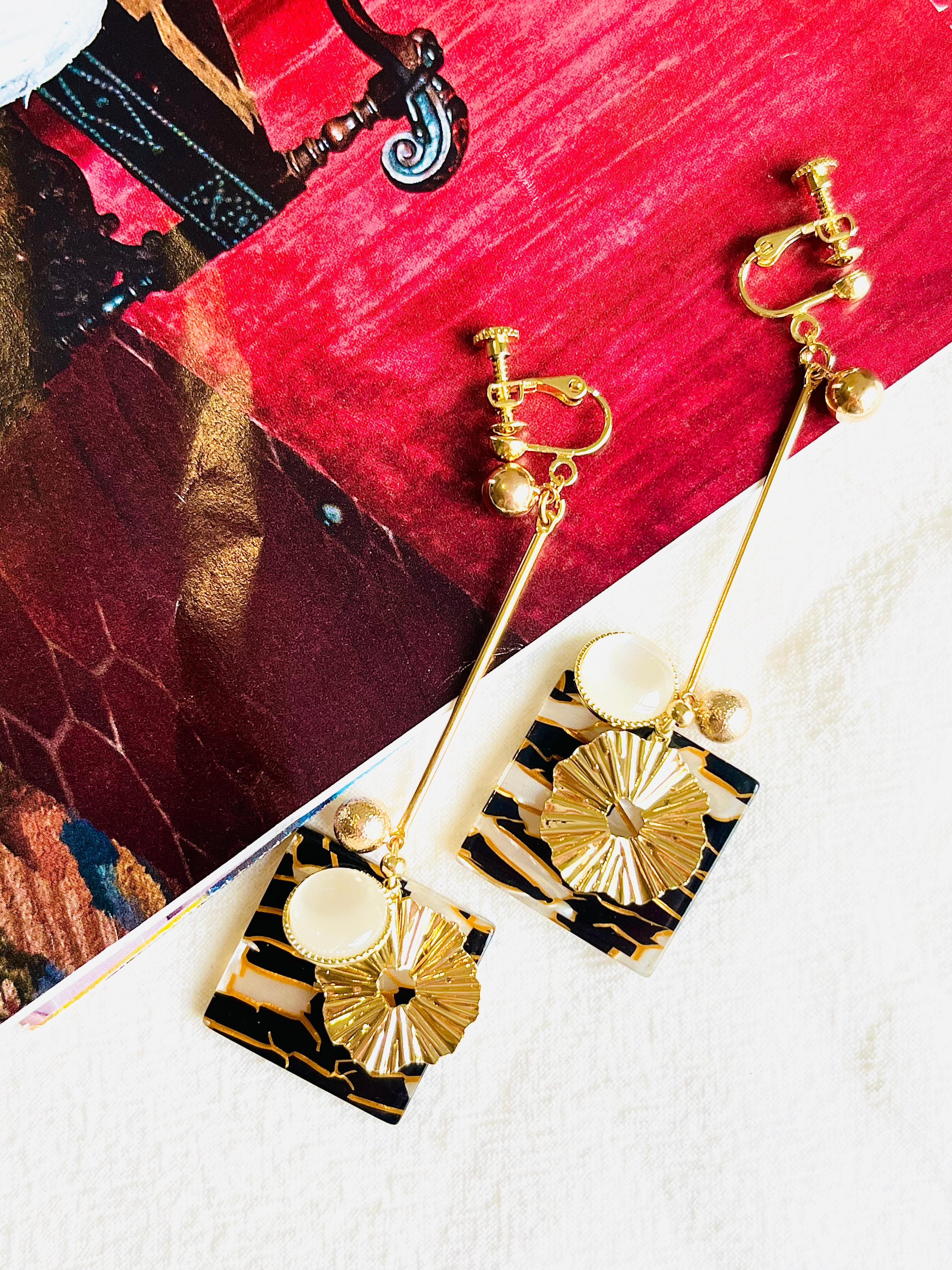 Art Deco Black Marble Square Opal Gold Wave Disc Flower Long Drop Dangle Clip On Earrings For Sale