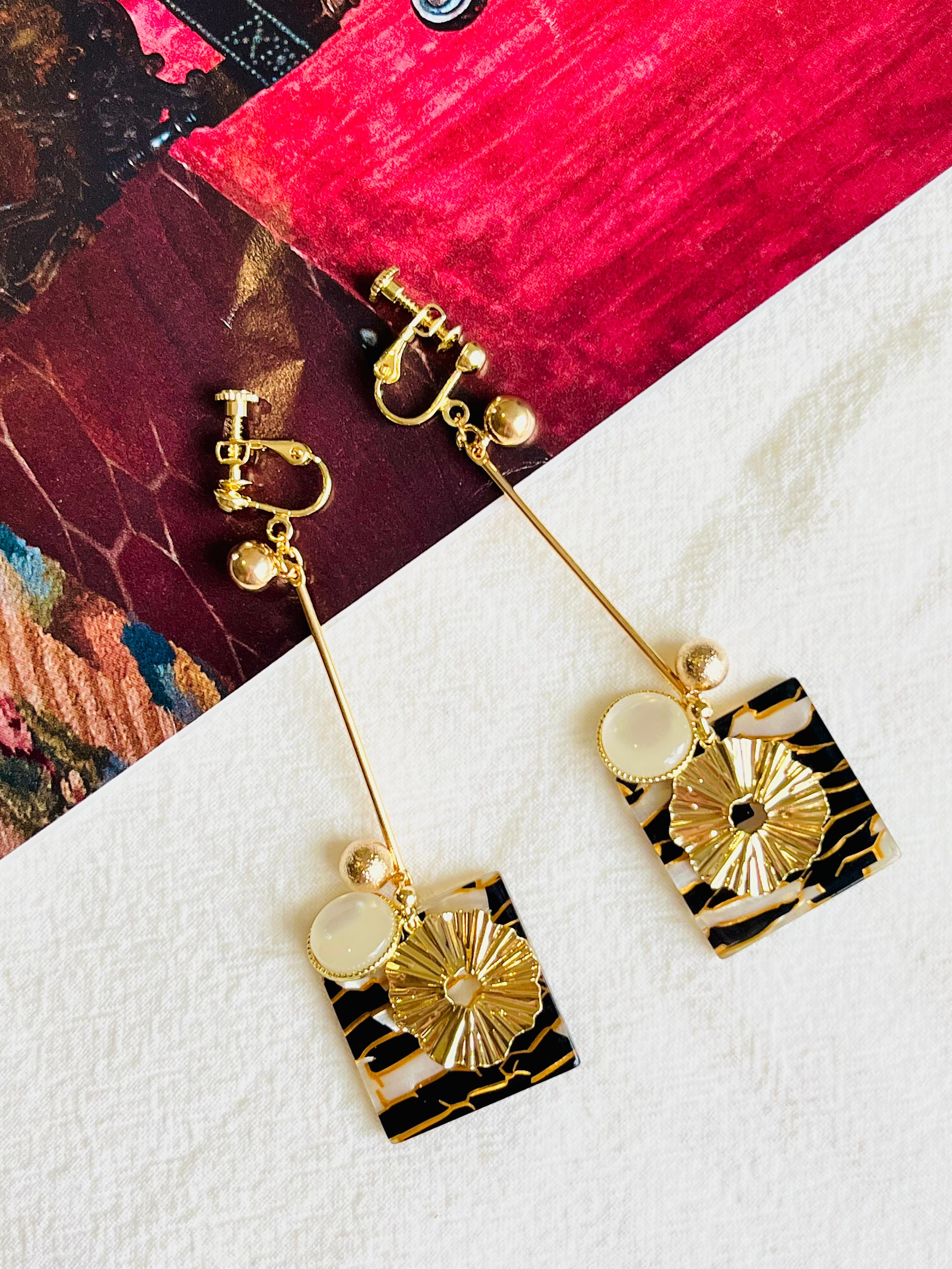 Art Deco Black Marble Square Opal Gold Wave Disc Flower Long Drop Dangle Clip On Earrings For Sale