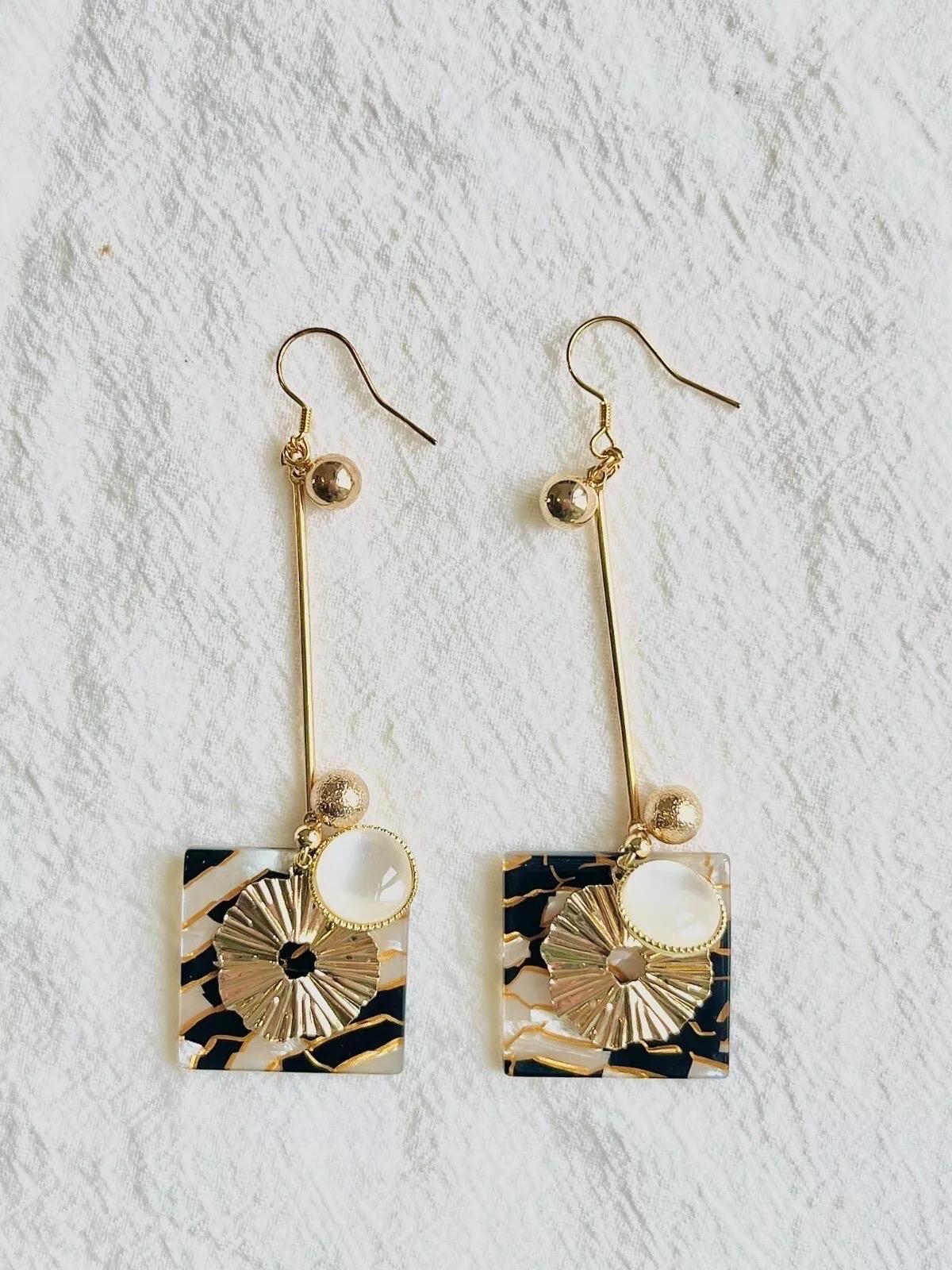 Black Marble Square Opal Gold Wave Disc Flower Long Drop Dangle Pierced Earrings For Sale 3