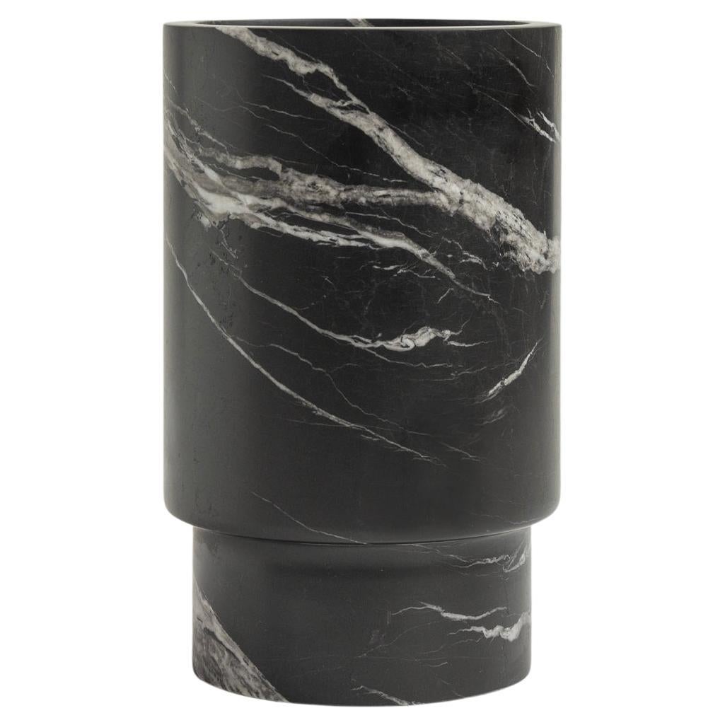 Vase et rafraîchisseur à vin en marbre noir