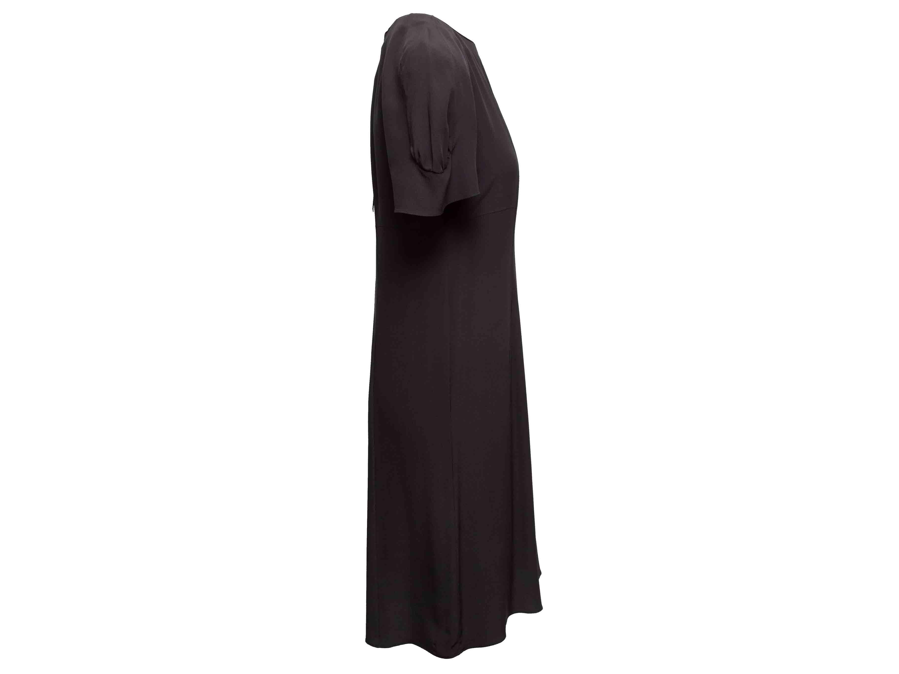 Schwarzes kurzärmeliges Midikleid aus Seide von Marni. Rundhalsausschnitt. Reißverschluss am Rücken. 35