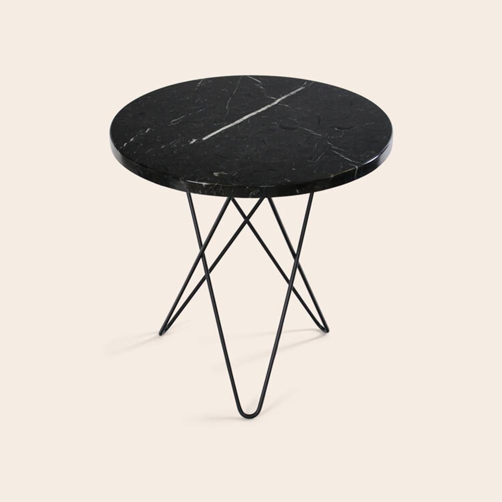 Black marquina marble and black steel tall mini O table by Ox Denmarq
Dimensions: D 50 x H 50 cm
Materials: steel, black marquina marble
Also available: Different top and frame options available.

Ox Denmarq is a Danish design brand aspiring to