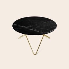 Mesa "O" de mármol marquina negro y latón by OxDenmarq