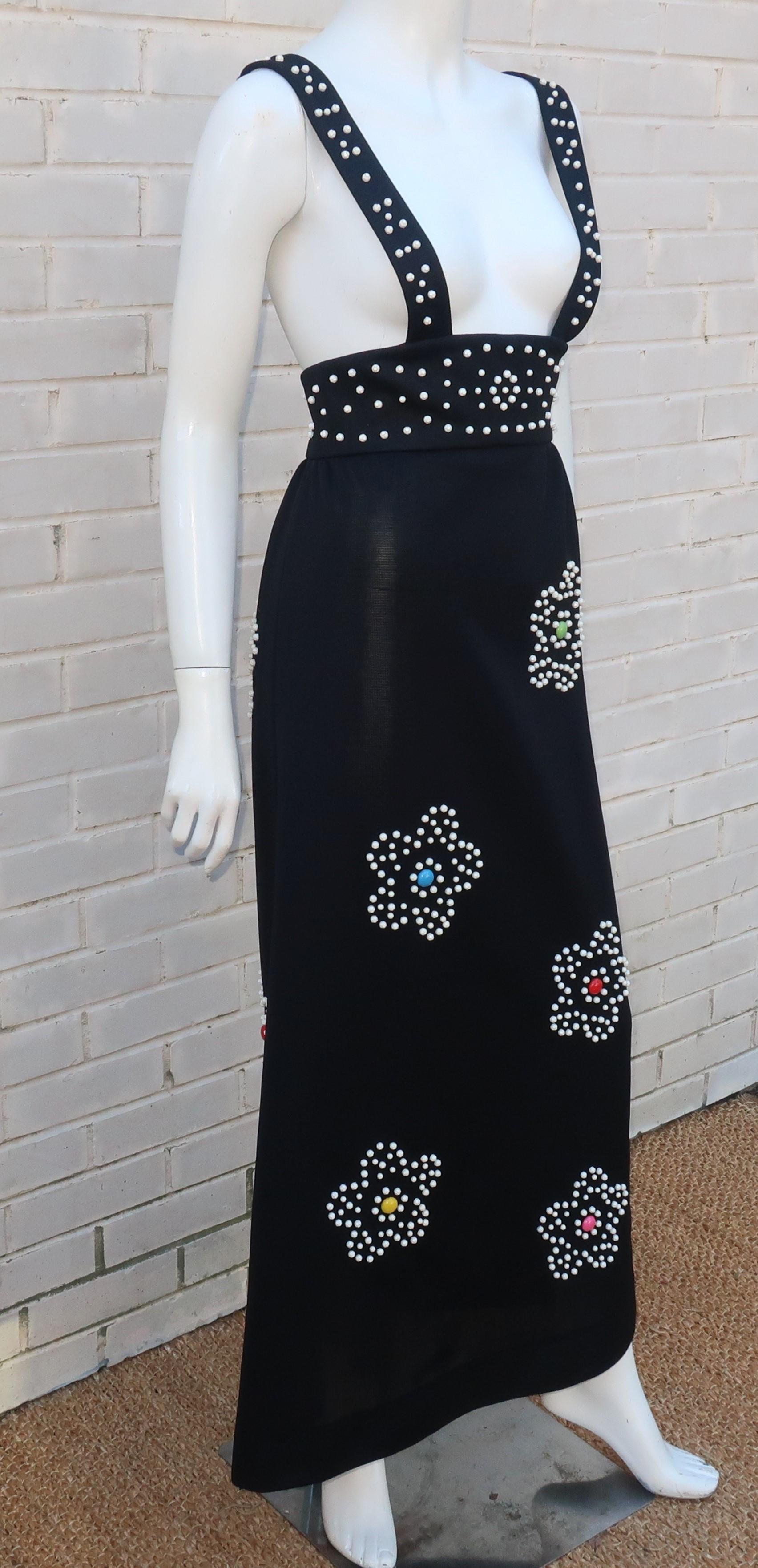 Schwarzes schwarzes Maxi-Pulloverkleid mit Mod-Blumennieten, 1960er Jahre im Angebot 3