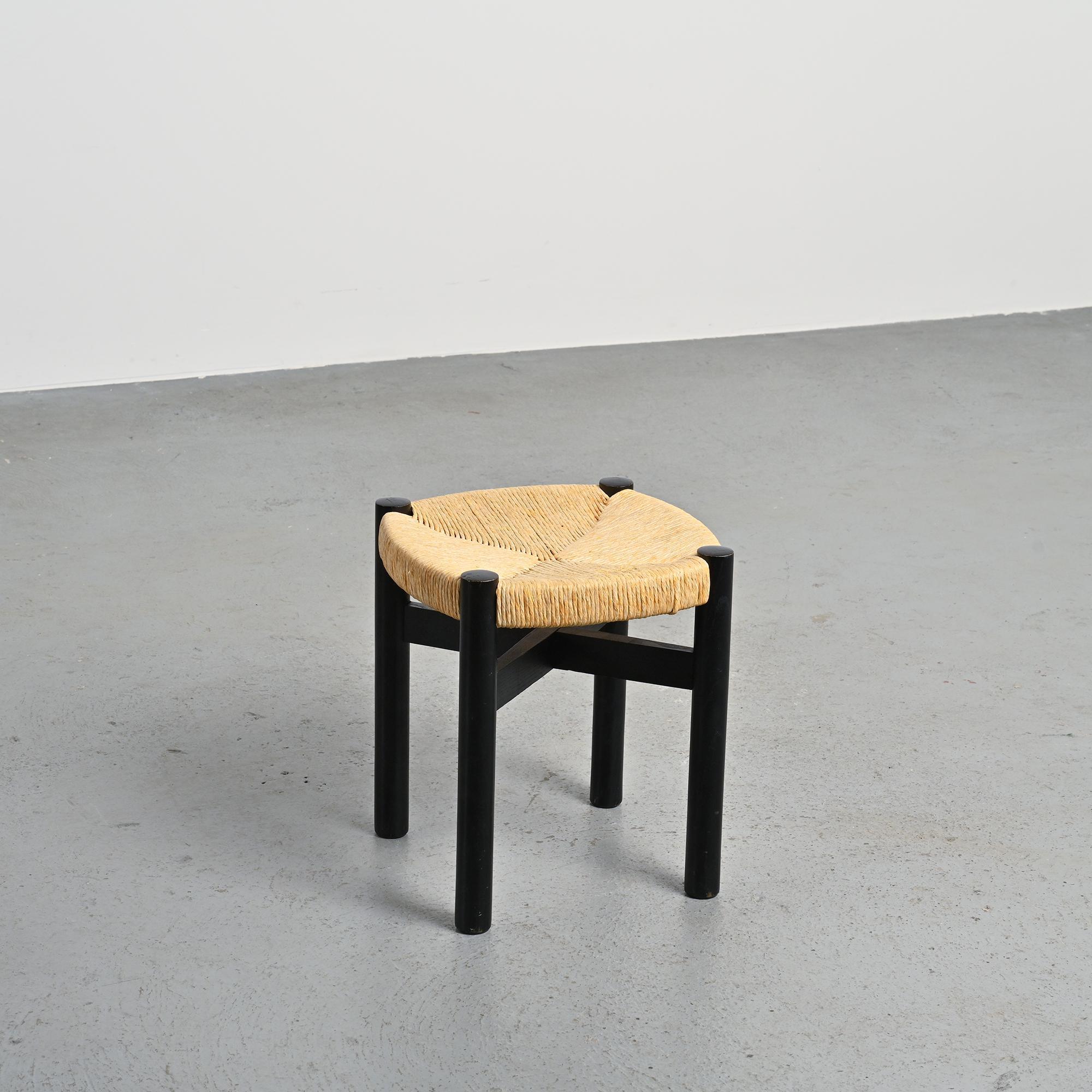 Taburete Meribel negro, Charlotte Perriand, hacia 1950 Francés en venta