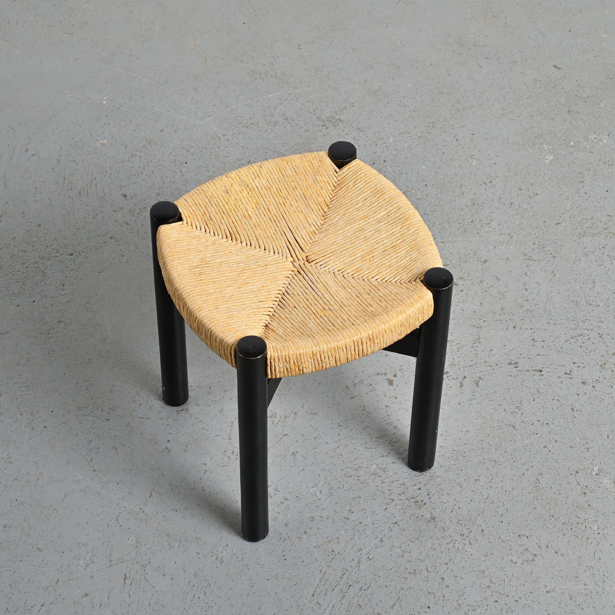 Taburete Meribel negro, Charlotte Perriand, hacia 1950 siglo XX en venta