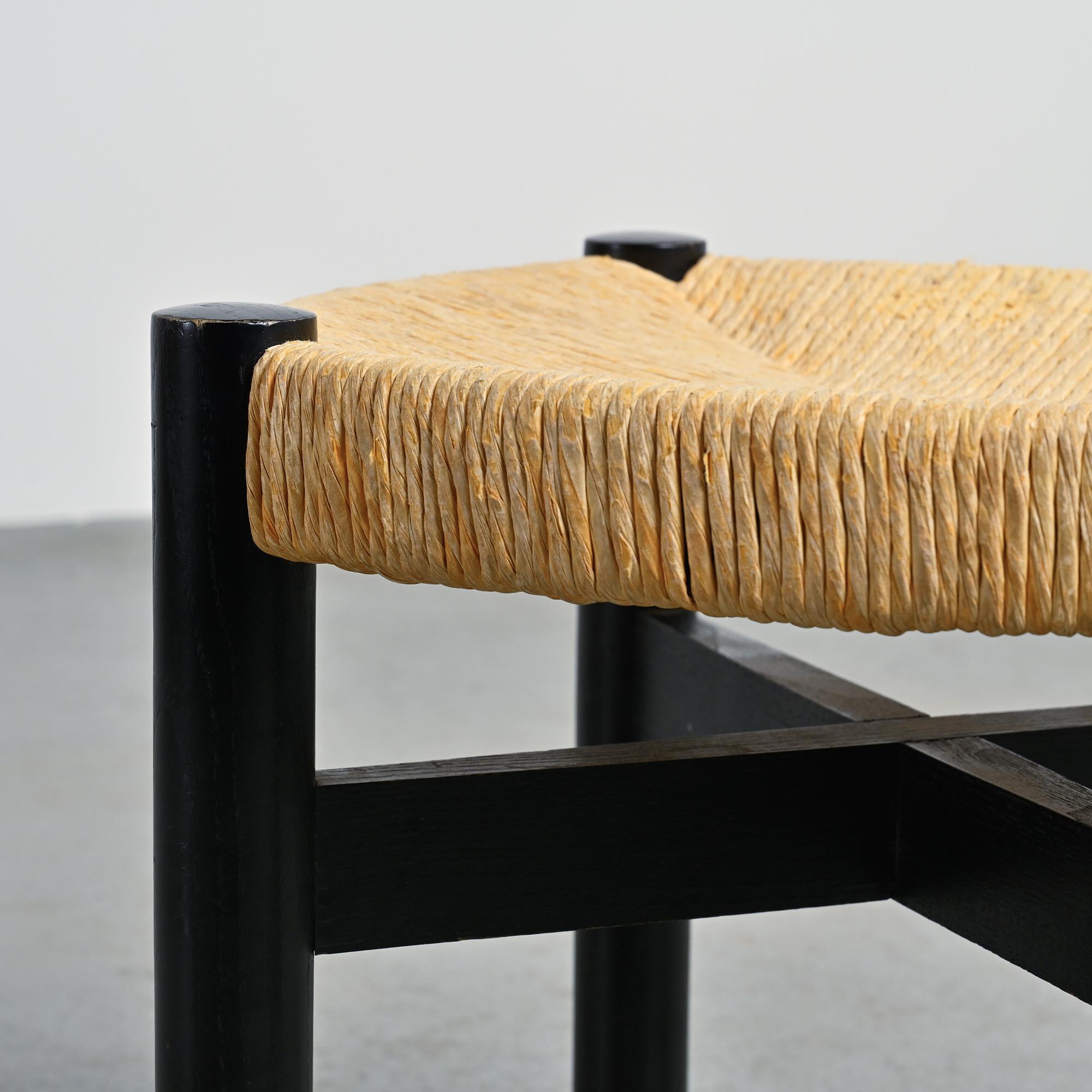 Taburete Meribel negro, Charlotte Perriand, hacia 1950 en venta 1