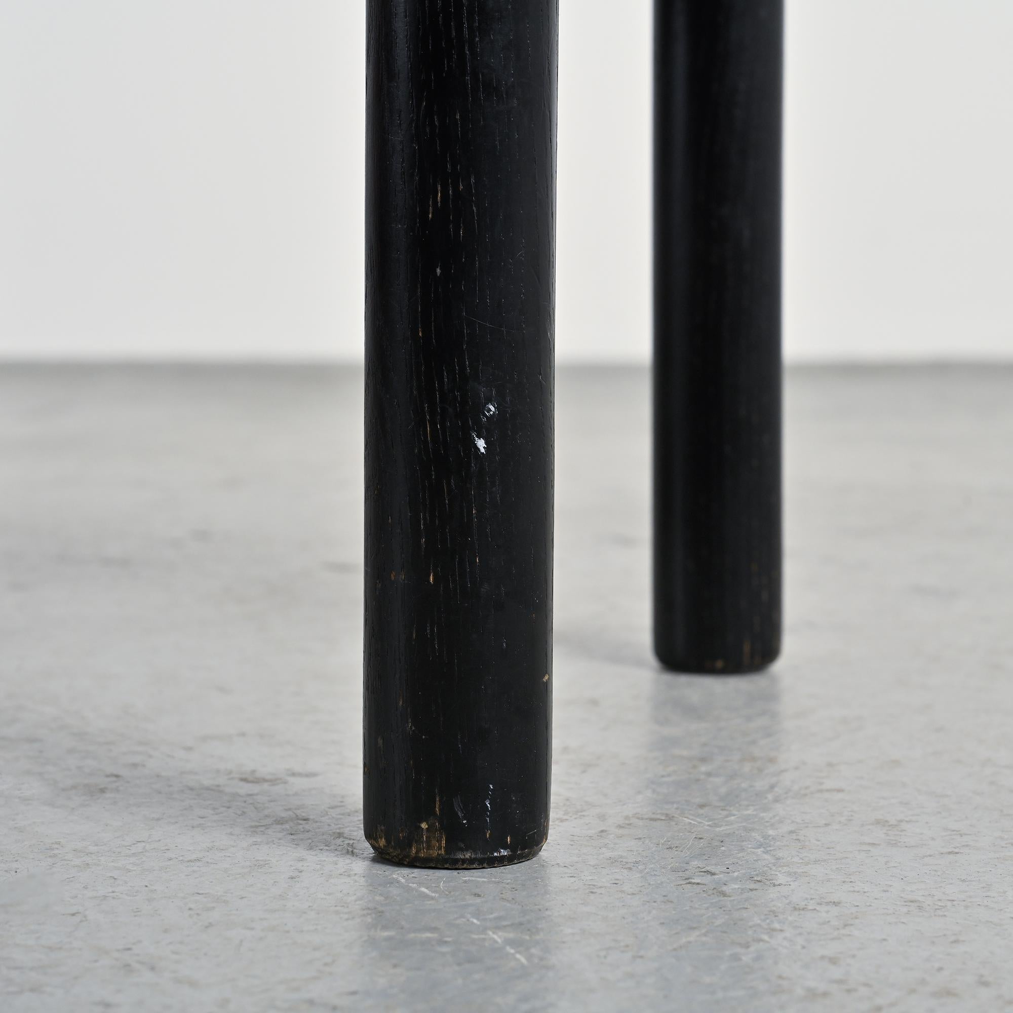 Taburete Meribel negro, Charlotte Perriand, hacia 1950 en venta 2