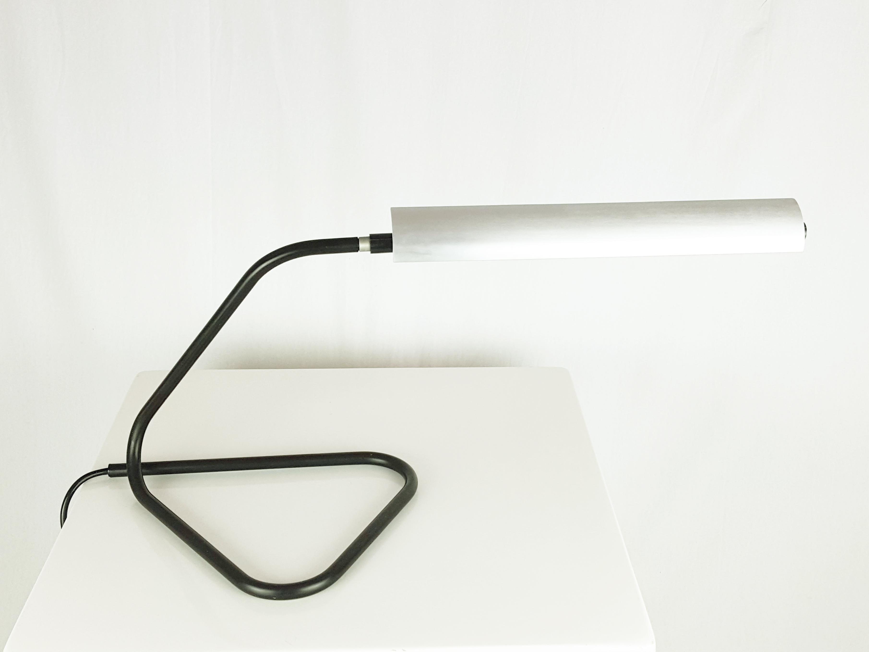 Italian Black Metal and Aluminum Shade 1970s Tubino Table Lamp by Castiglioni for Flos For Sale