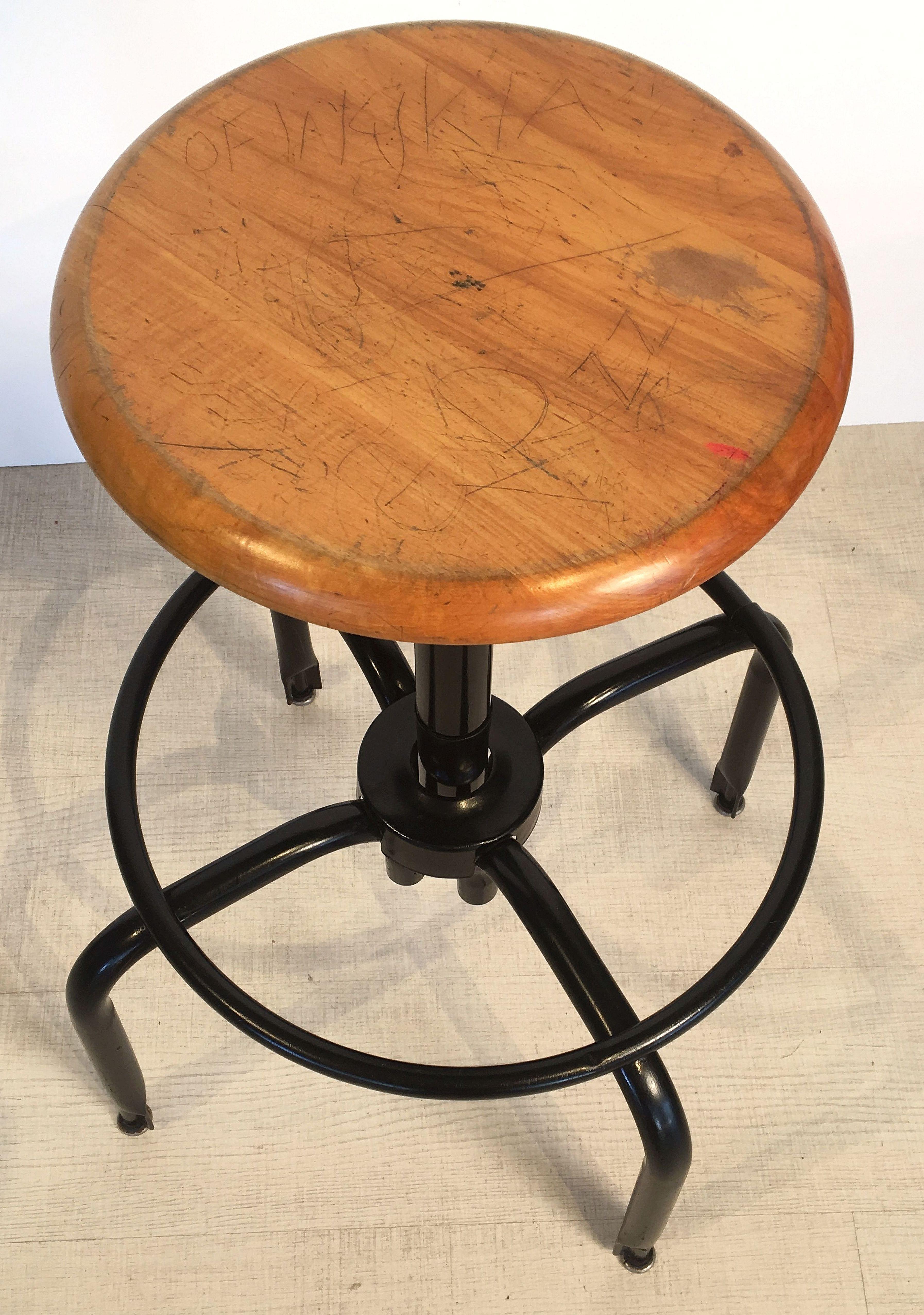 Sgabelli da bar in metallo nero e cromo con sedili rotondi in Wood 
