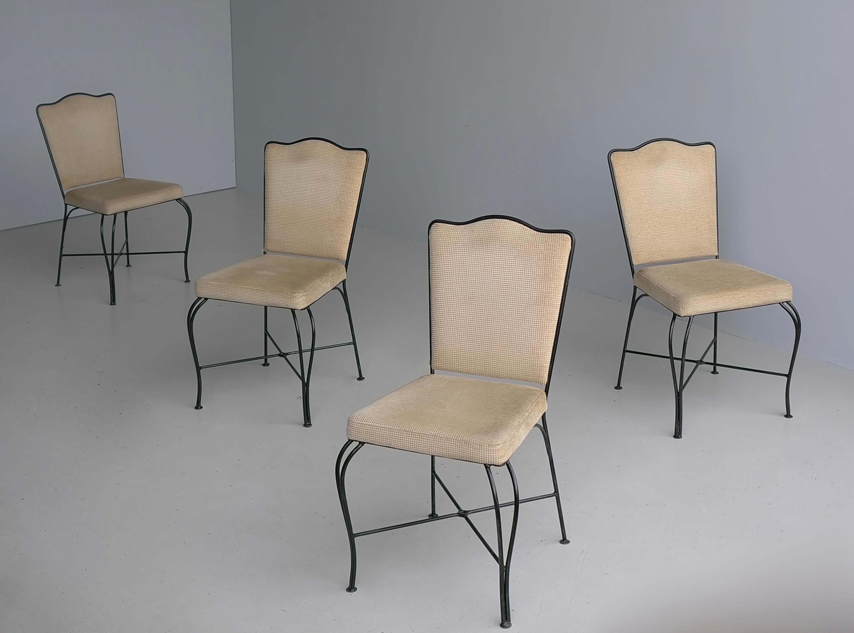 Sedie da sala da pranzo in metallo nero e tessuto attr Matthieu Matégot, Francia, anni '60 in vendita 3